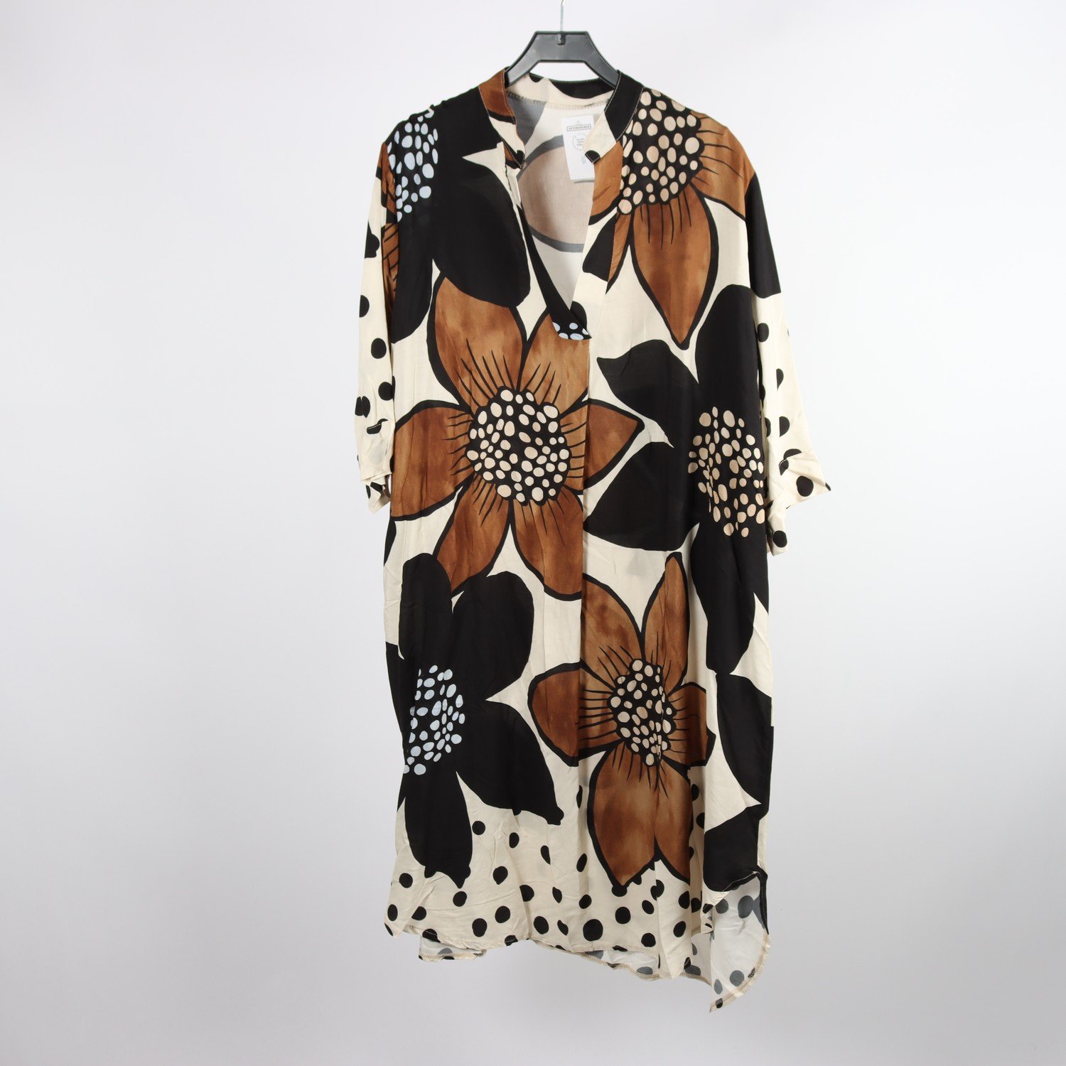 Klänning, Okänd, blommig, svart, brun, stl. ca. XL/XXL.