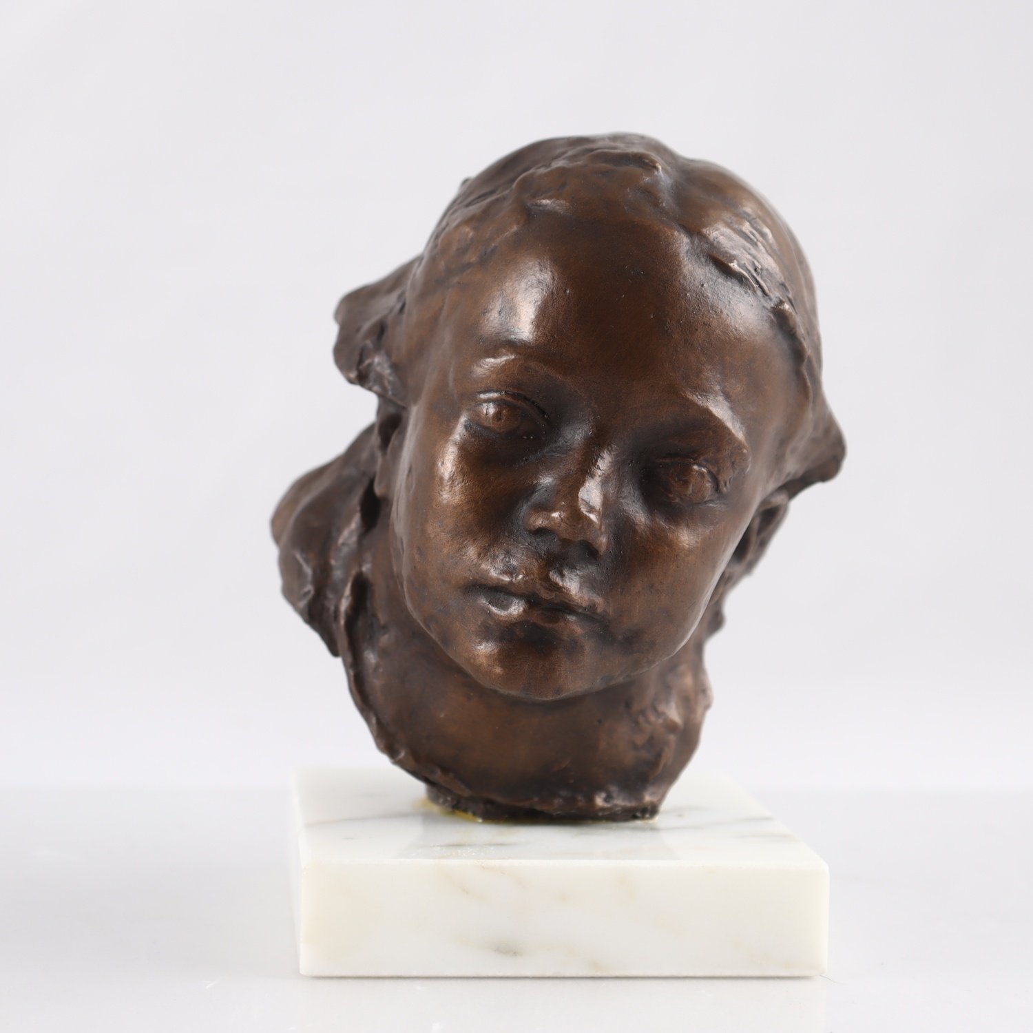 Nymf skulptur, Gumar Olovson