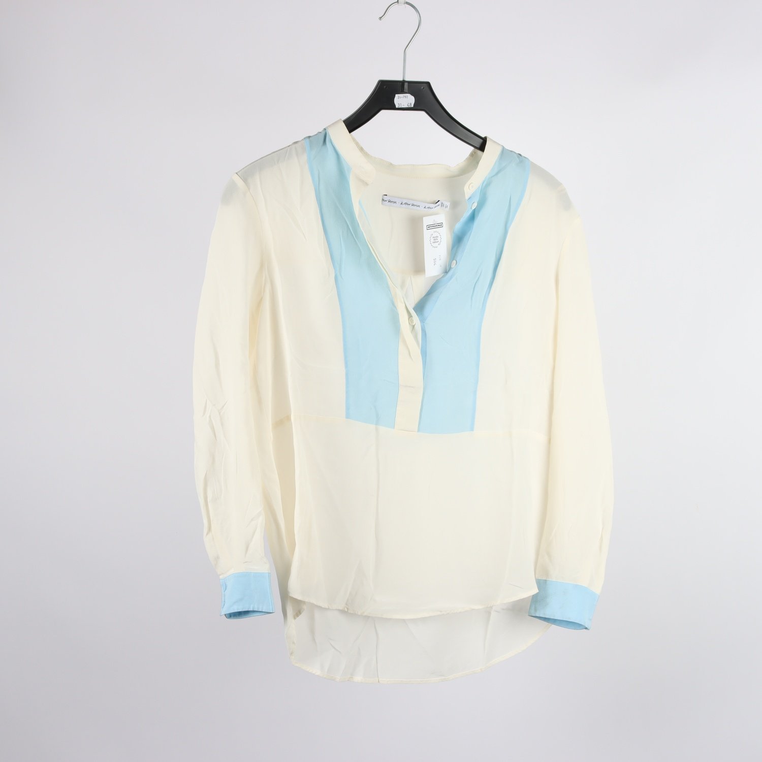 Blus, & Other Stories, vit, blå, silke, stl. 38.