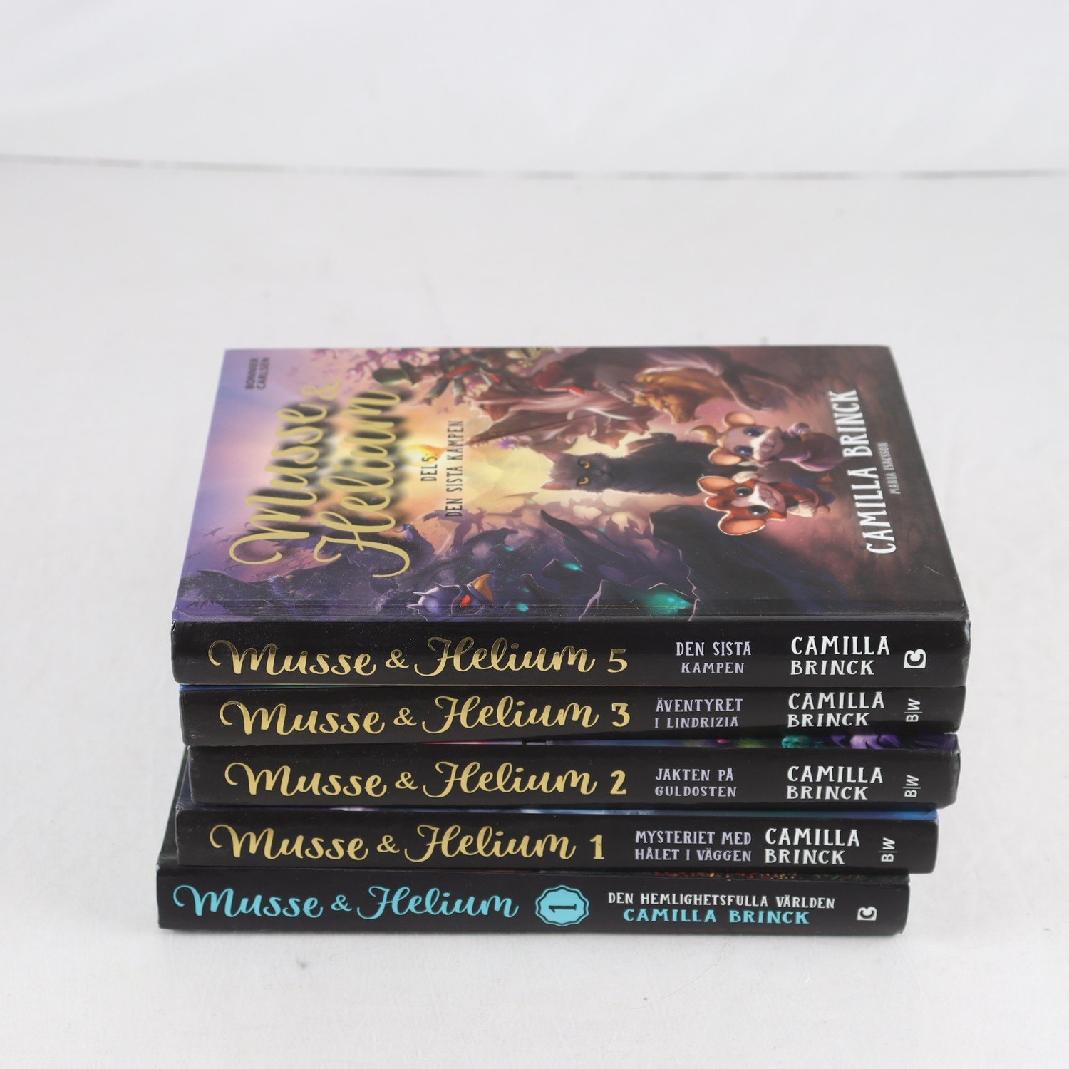 Musse & Helium, Bok 1-3 + 5 i första och Bok 1 i andra serien