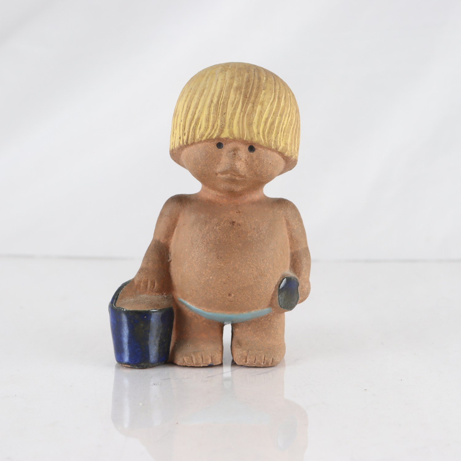 Figurin, Väst, All världens barn, Lisa Larson, Gustavsberg