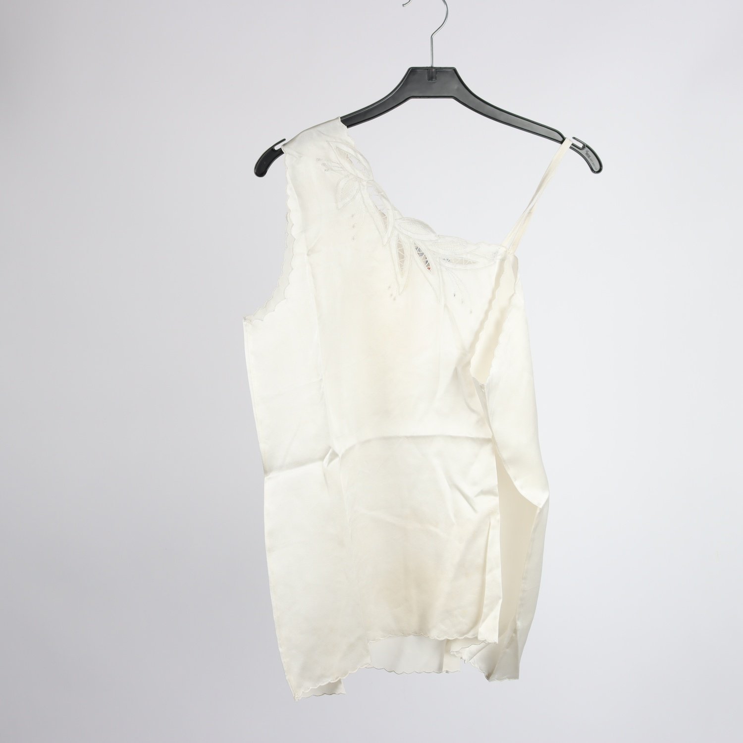 Linne, Handbroderat, vintage, 100% siden. stl. 40