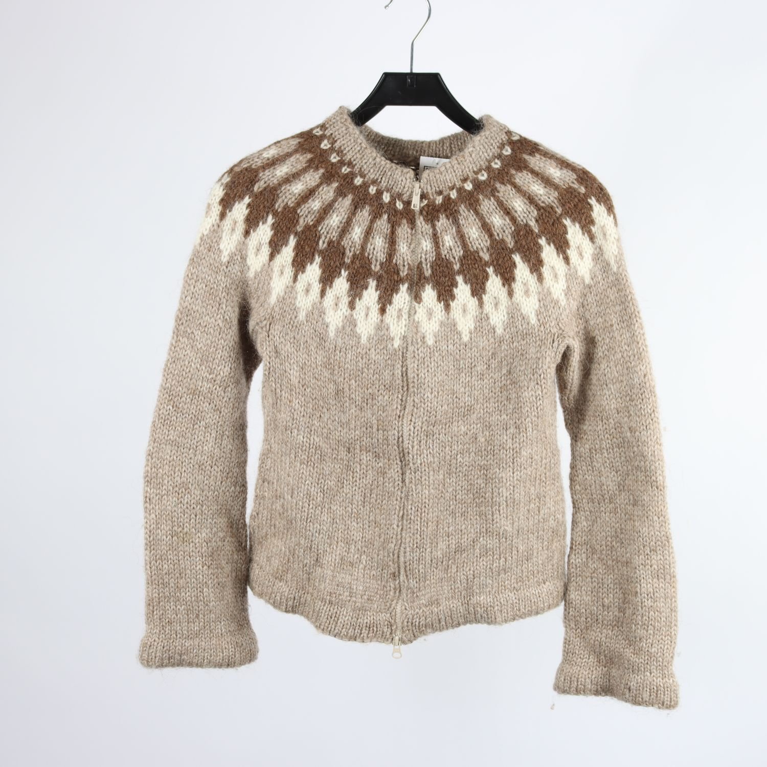 Stickad ulltröja, Okänd, beige, mönstrad, stl. ca S