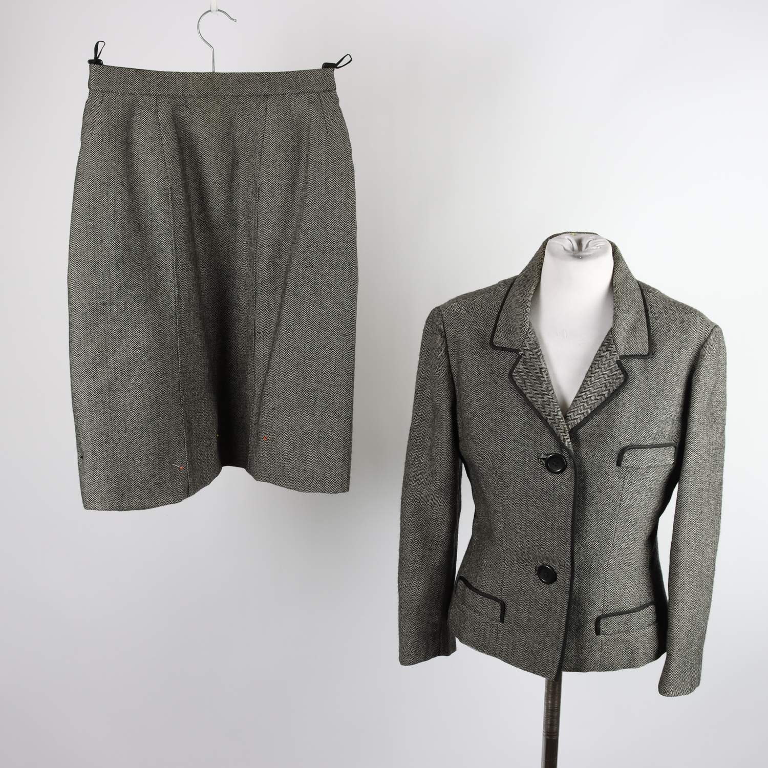 Ullkavaj & kjol-set, Pierre Balmain, vintage, grå, fiskbensvävt, stl. 38
