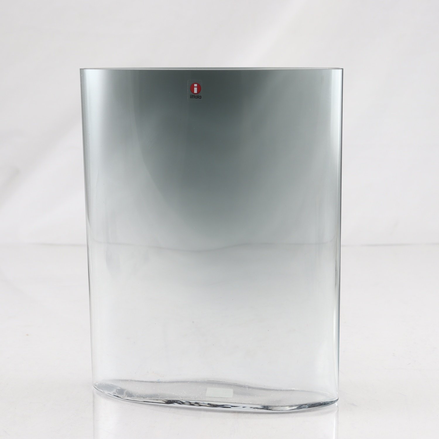 Vas, Ovalis, Tapio Wirkkala, Iittala, stämpelsign.