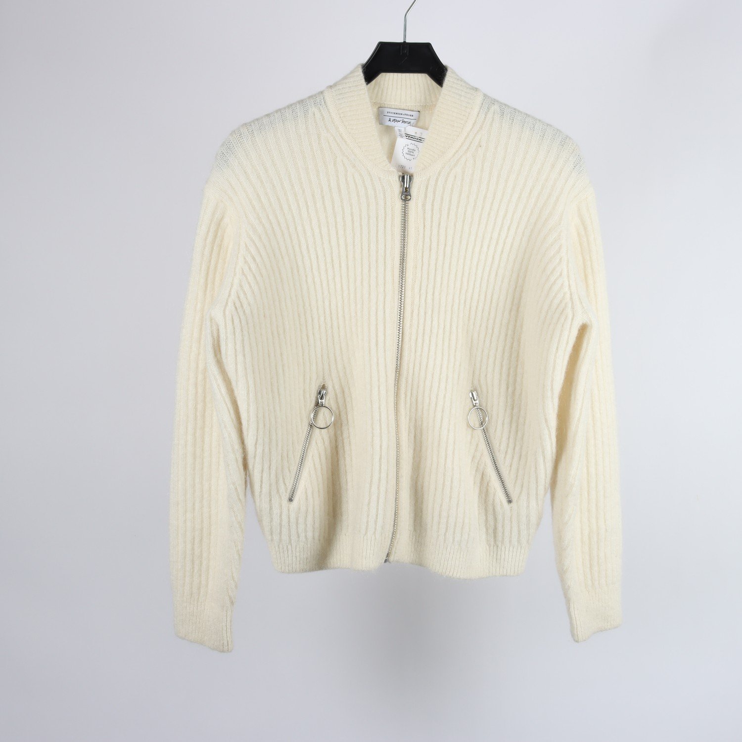 Stickad tröja med dragkedja, &Other stories, offwhite, 32% mohair, stl. S