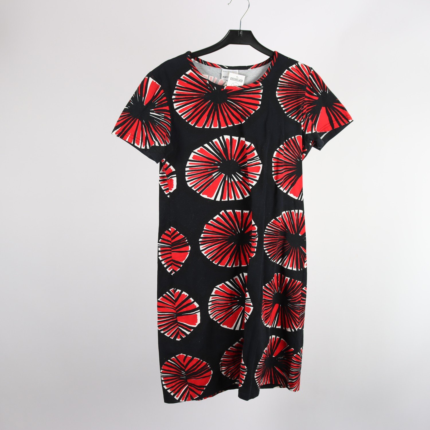 Klänning, Marimekko, svart, röd, stl. L.