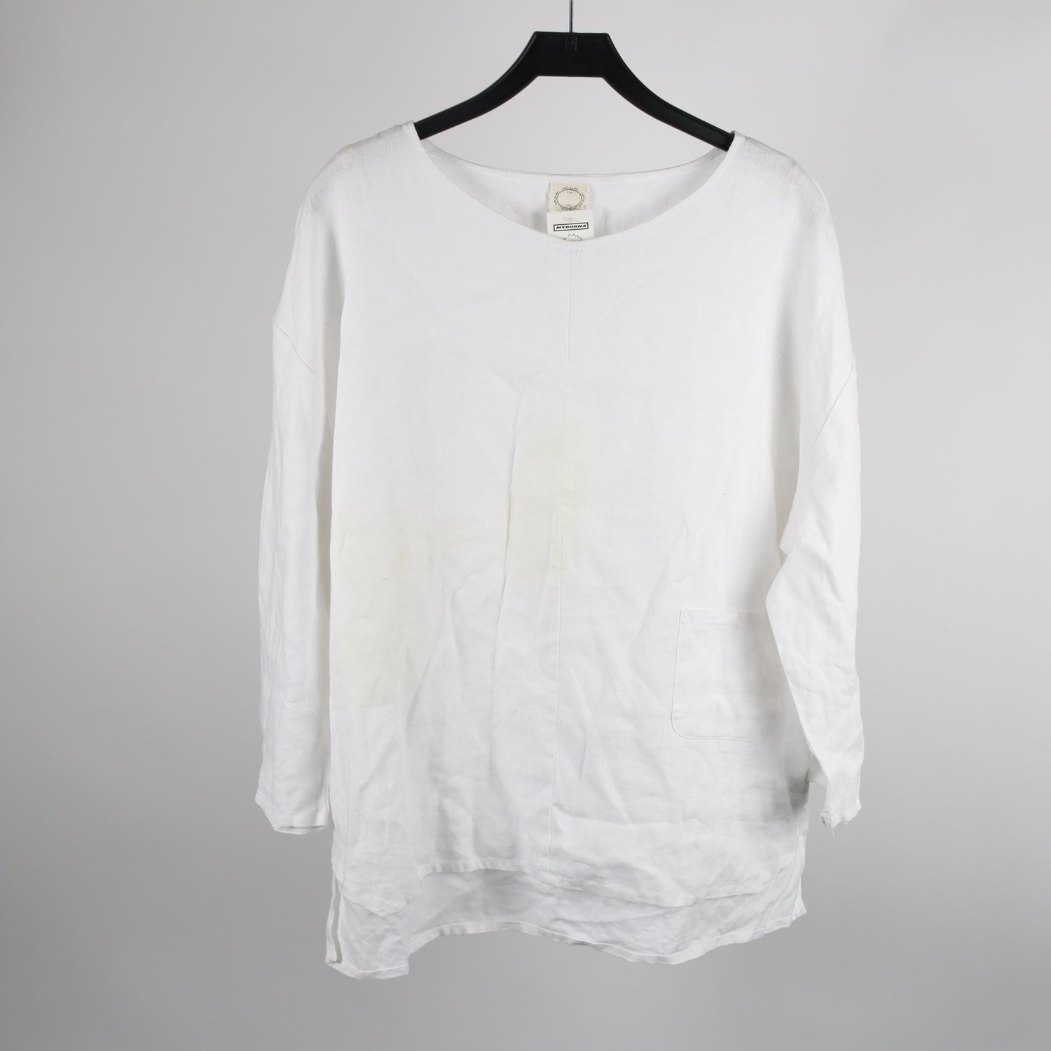 Blus, vit, 100% lin, stl. ca. L/XL.