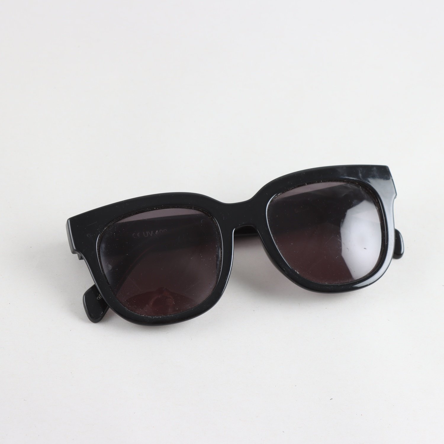 Solglasögon, Corline Eyewear
