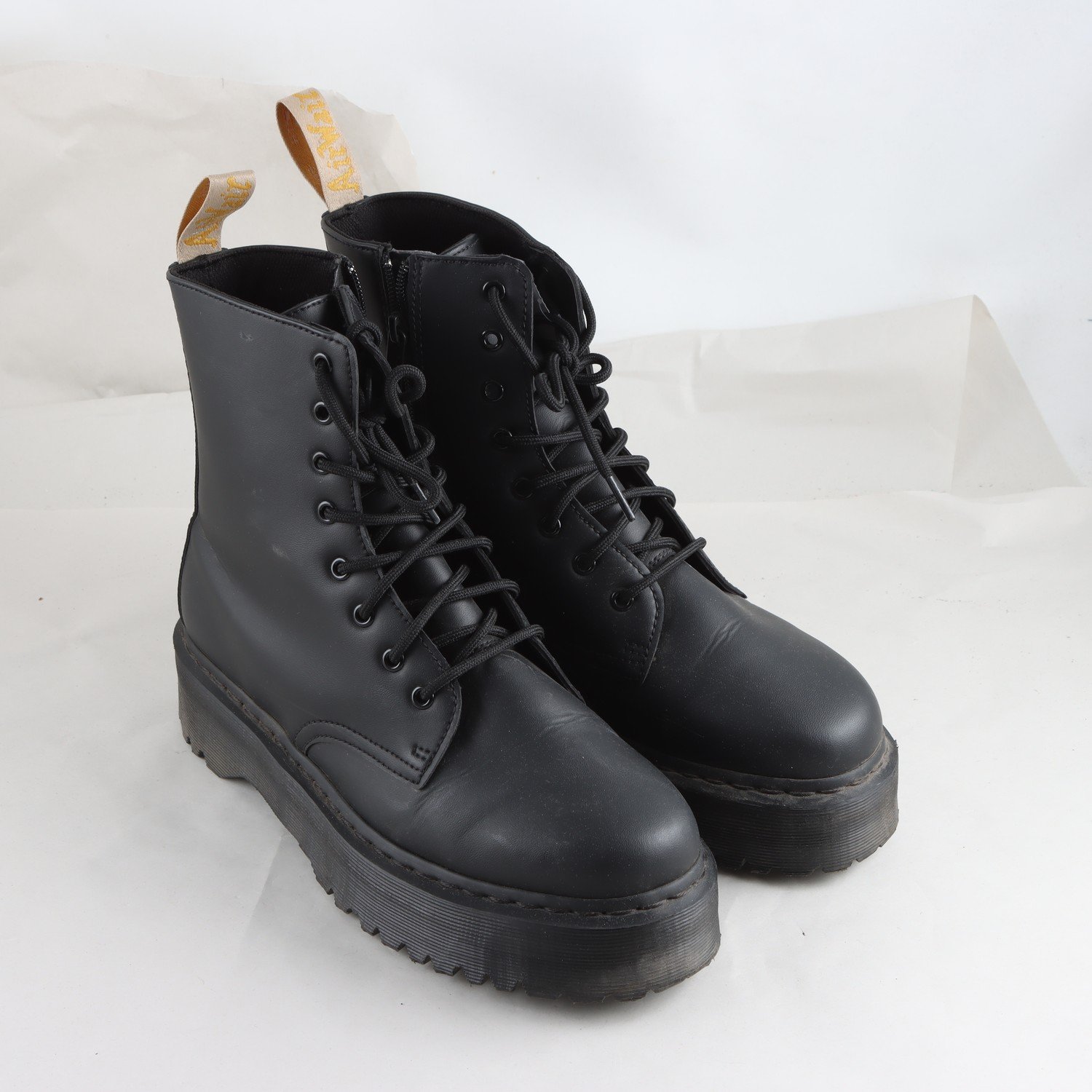 Kängor, Dr Martens, svart, stl. 43.