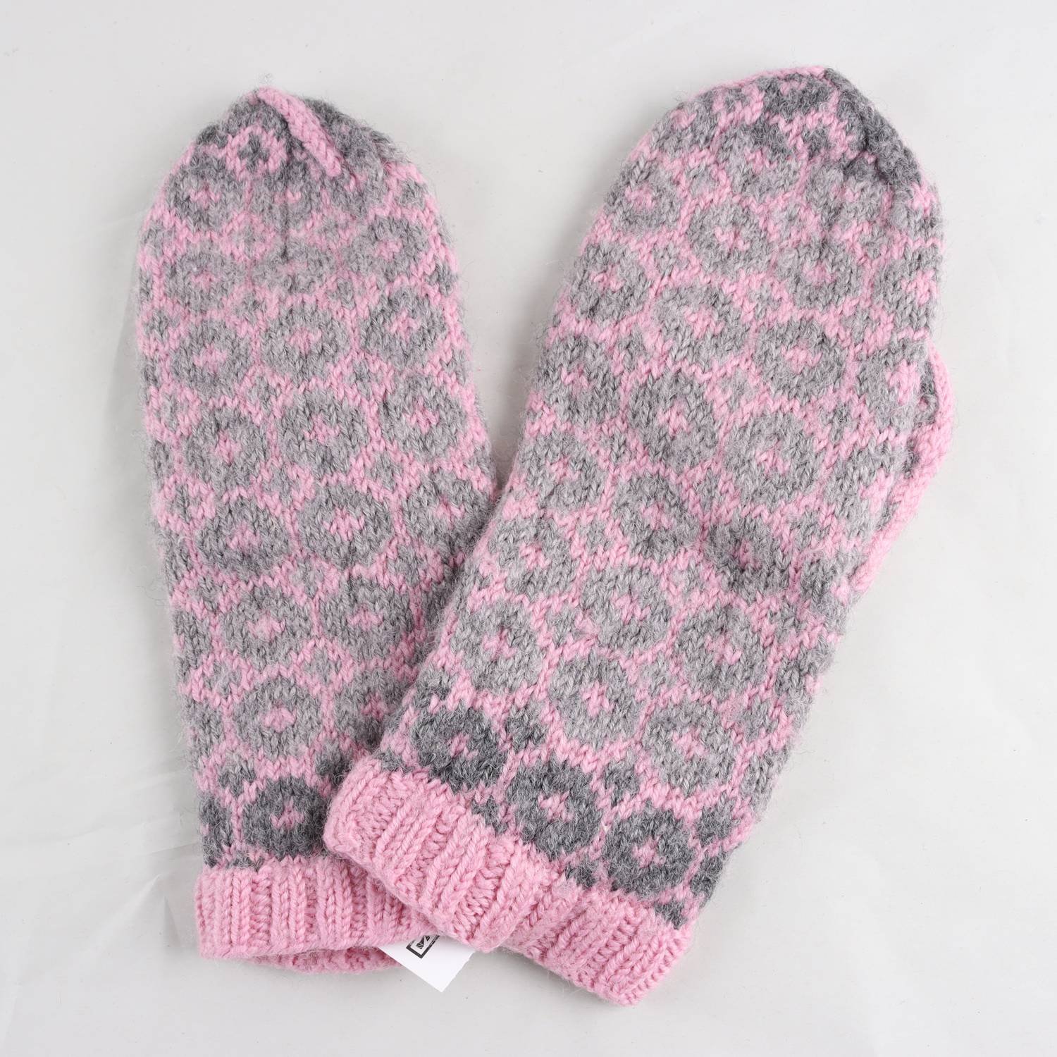 Stickade vantar, okänd, grå, rosa
