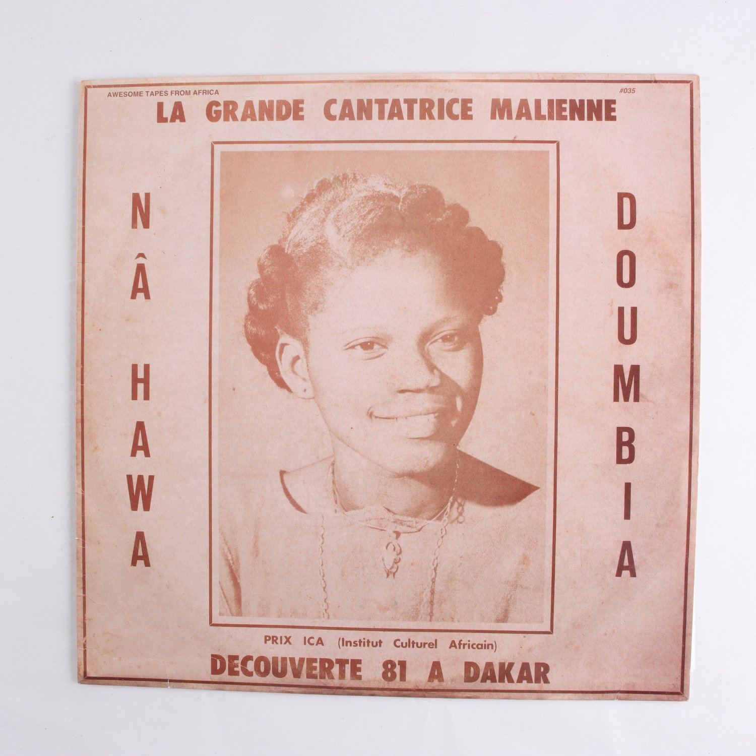 LP Nâ Hawa Doumbia, La Grande Cantatrice Malienne – Decouverte 81 A Dakar