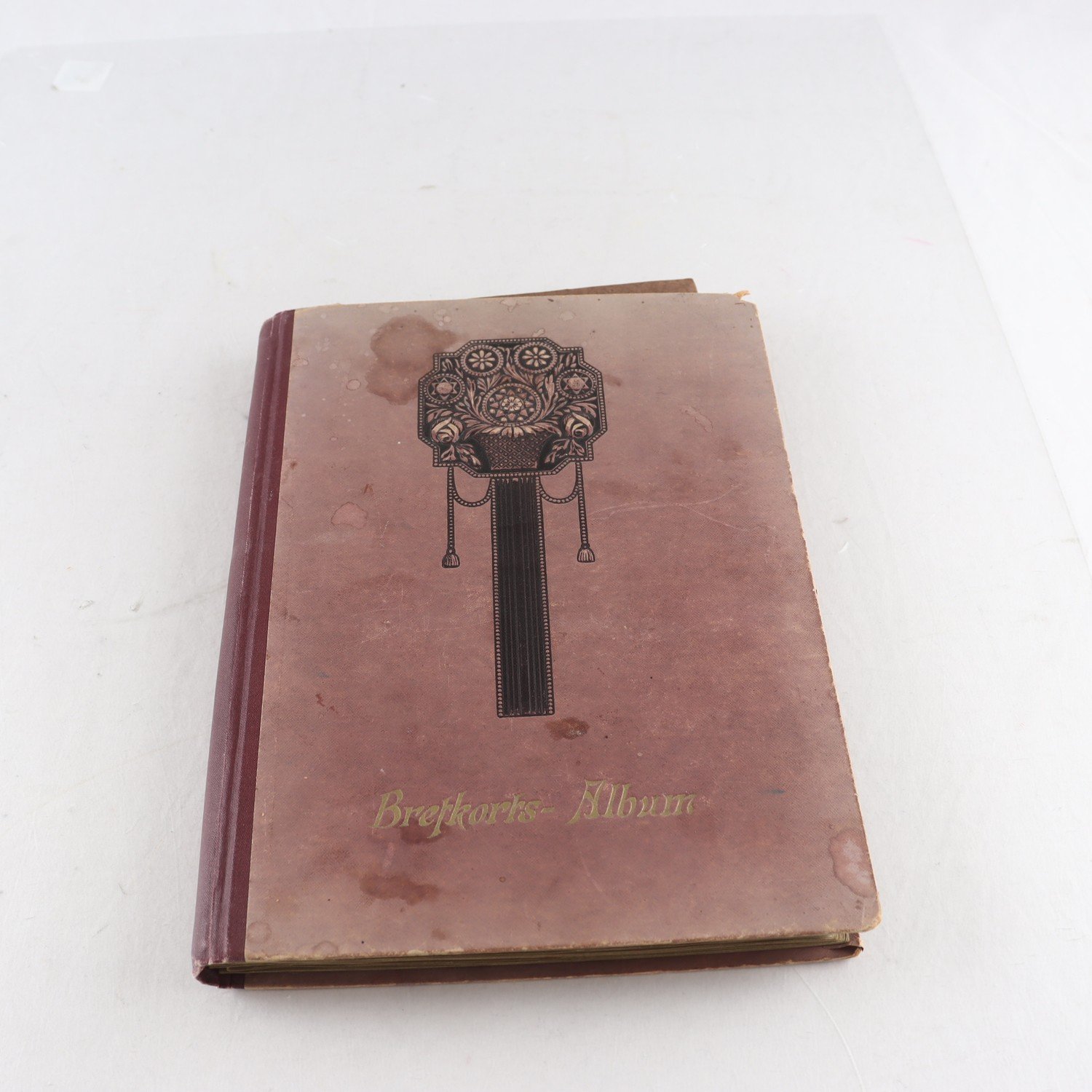 Album med vykort, tidigt 1900-tal.