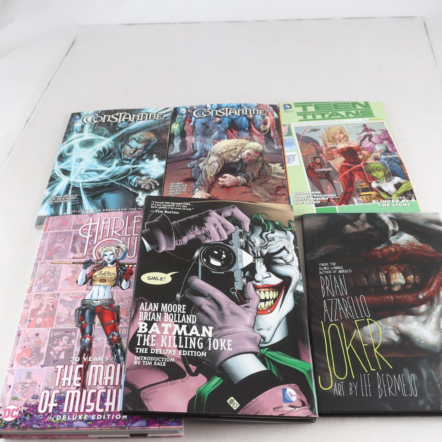 DC Comics, paket med 6 volymer: Batman, Harley Quinn m.m.
