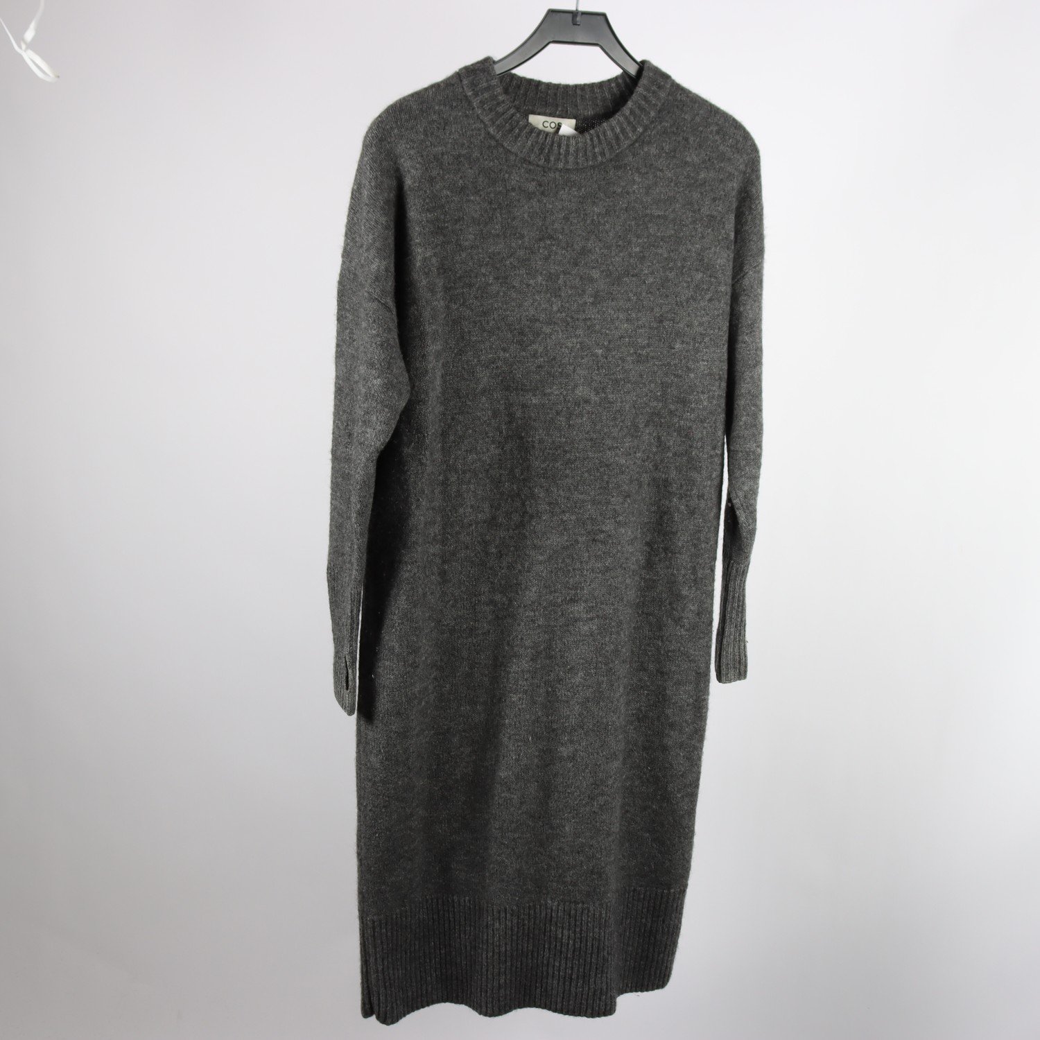 Stickad klänning, COS, grå, 83% alpacka, stl. ca M/L