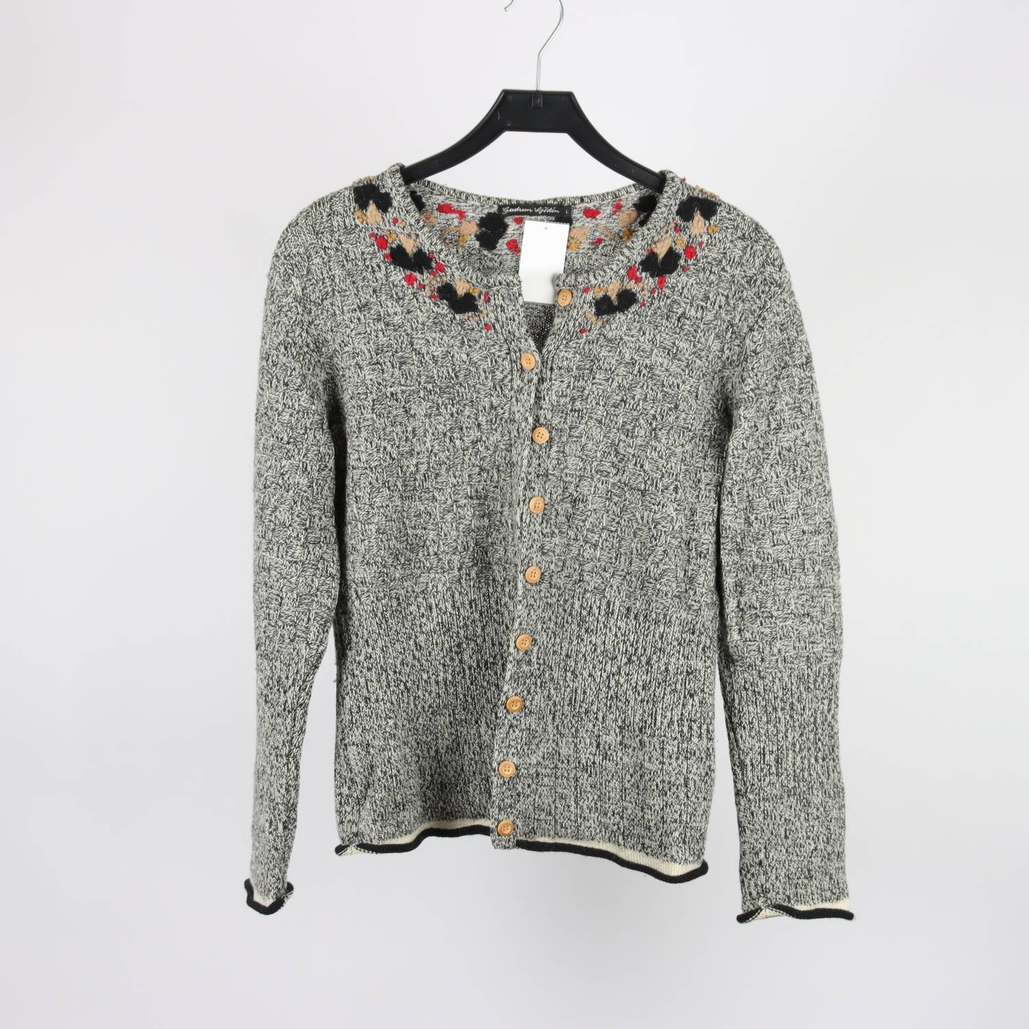 Stickad kofta, Gudrun Sjödén, gråmelerad, broderad, 100% ull