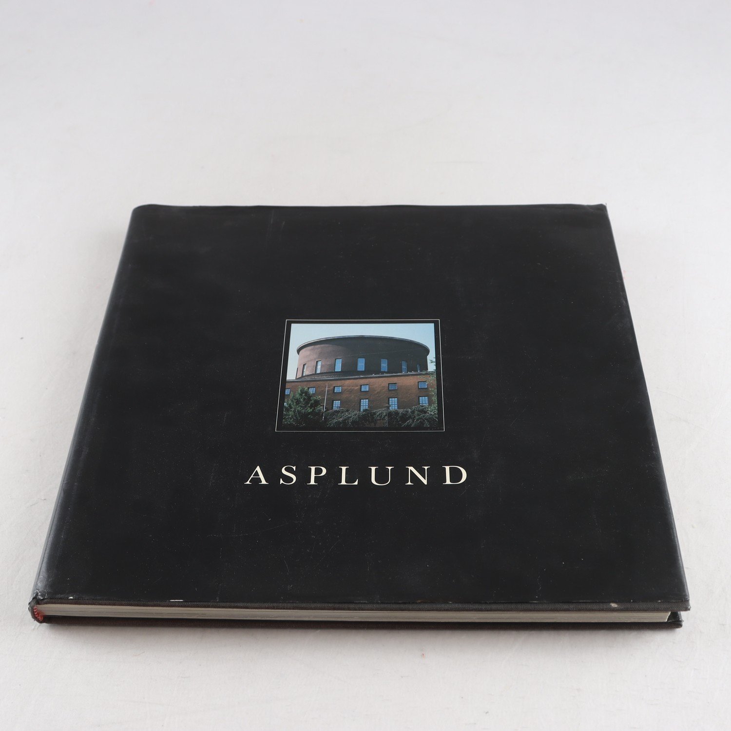 Asplund, en bok av Claes Caldenby & Olof Hultin