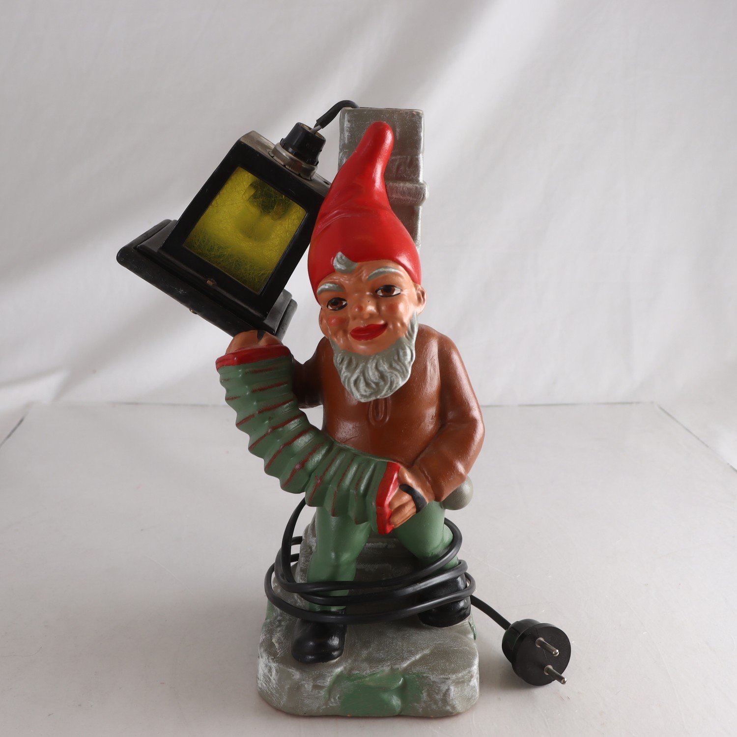 Bordslampa, Heissner Tyskland, Tomte med dragspel. Samfraktas ej.