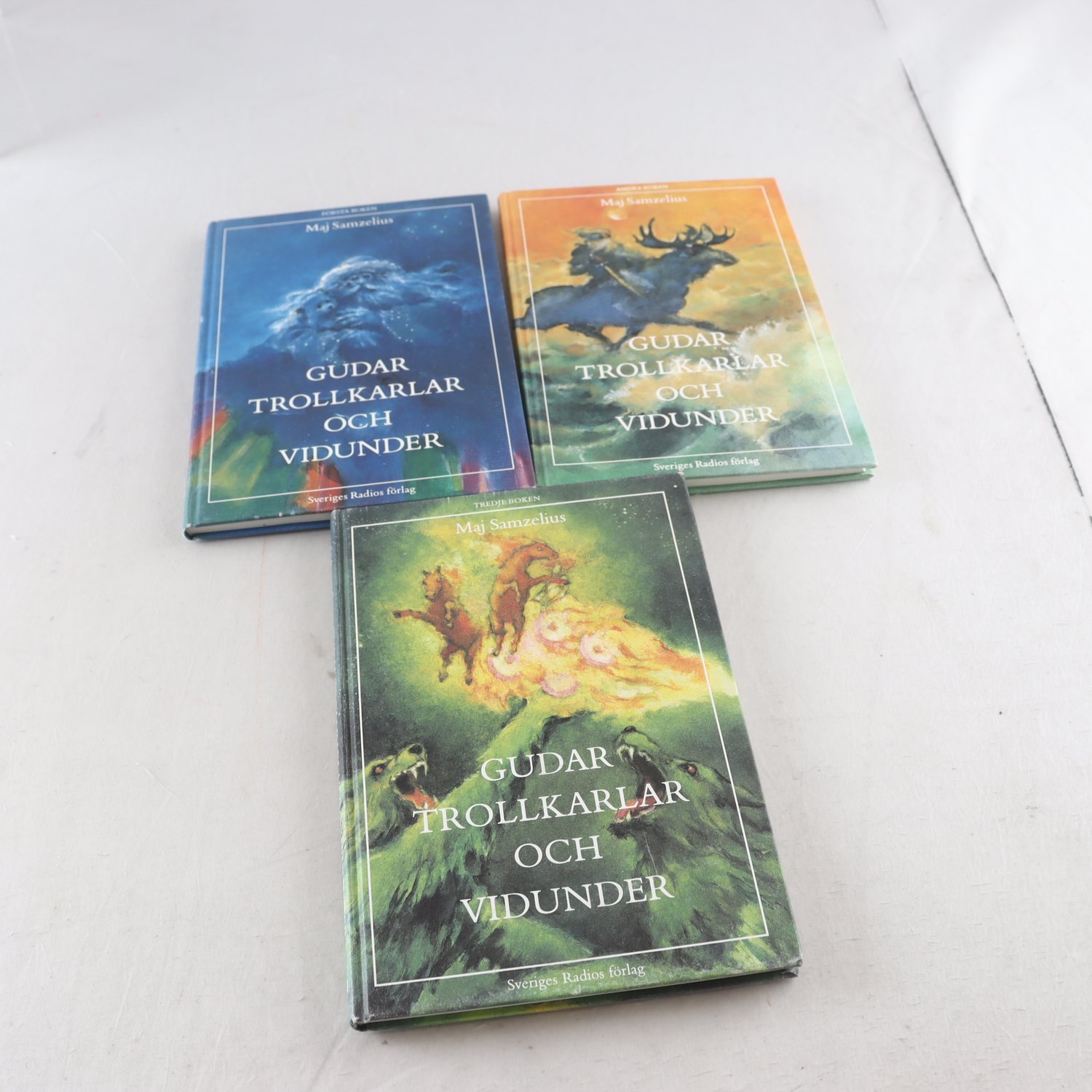 Maj Samzelius, Gudar, trollkarlar och vidunder, Vol. I-III