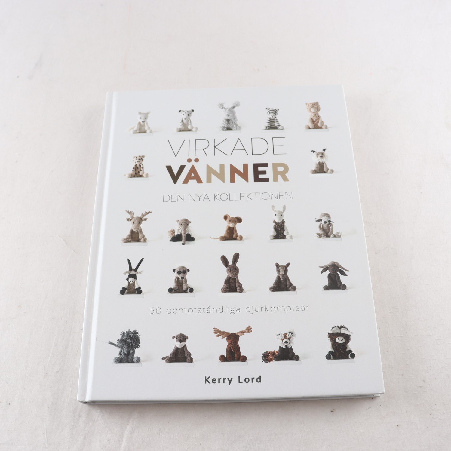 Kerry Lord, Virkade vänner: Den nya kollektionen