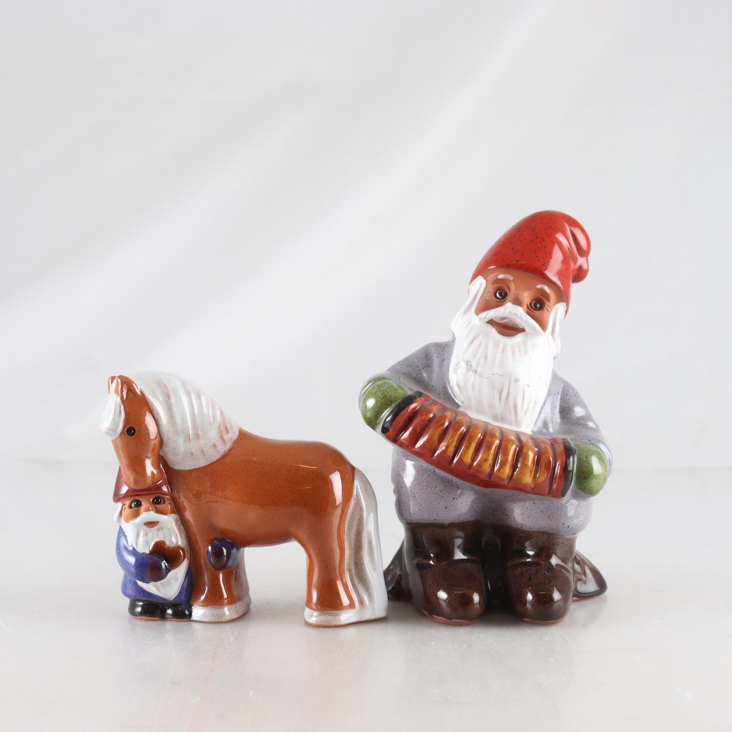 Figuriner, keramik, tomtar, Rolf Berg, 2 st