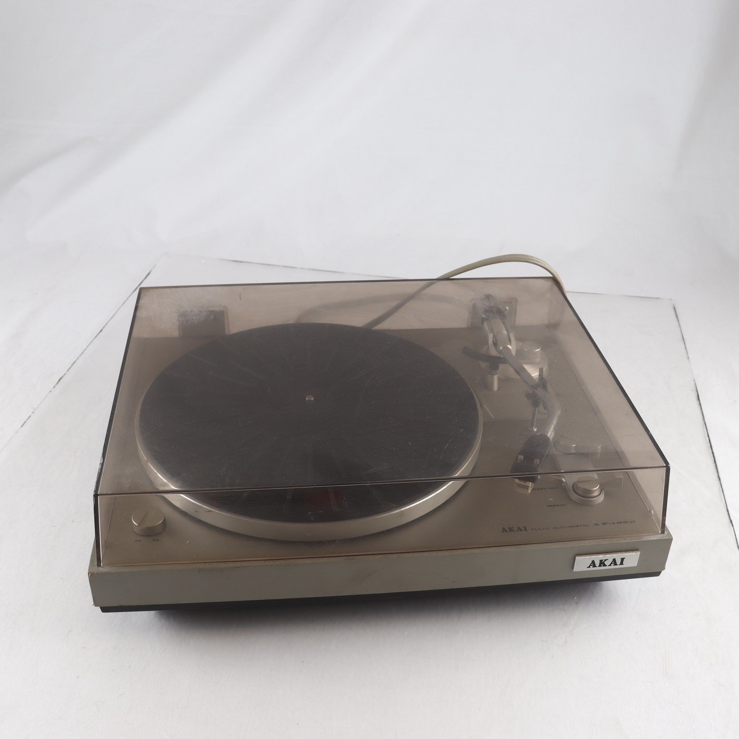 Skivspelare, Akai, Ap-103c. Defekt. Endast avhämtning.