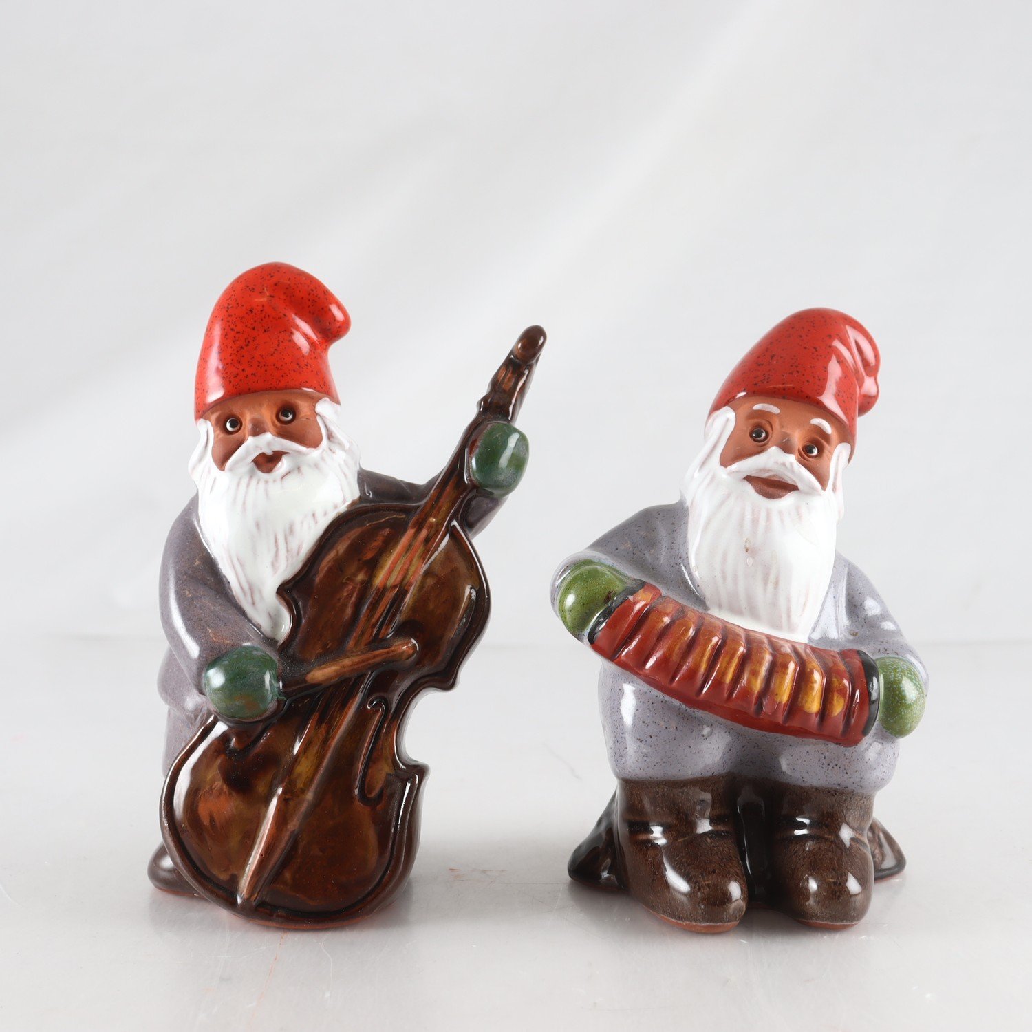 Figuriner, keramik, tomtar, Rolf Berg, 2 st