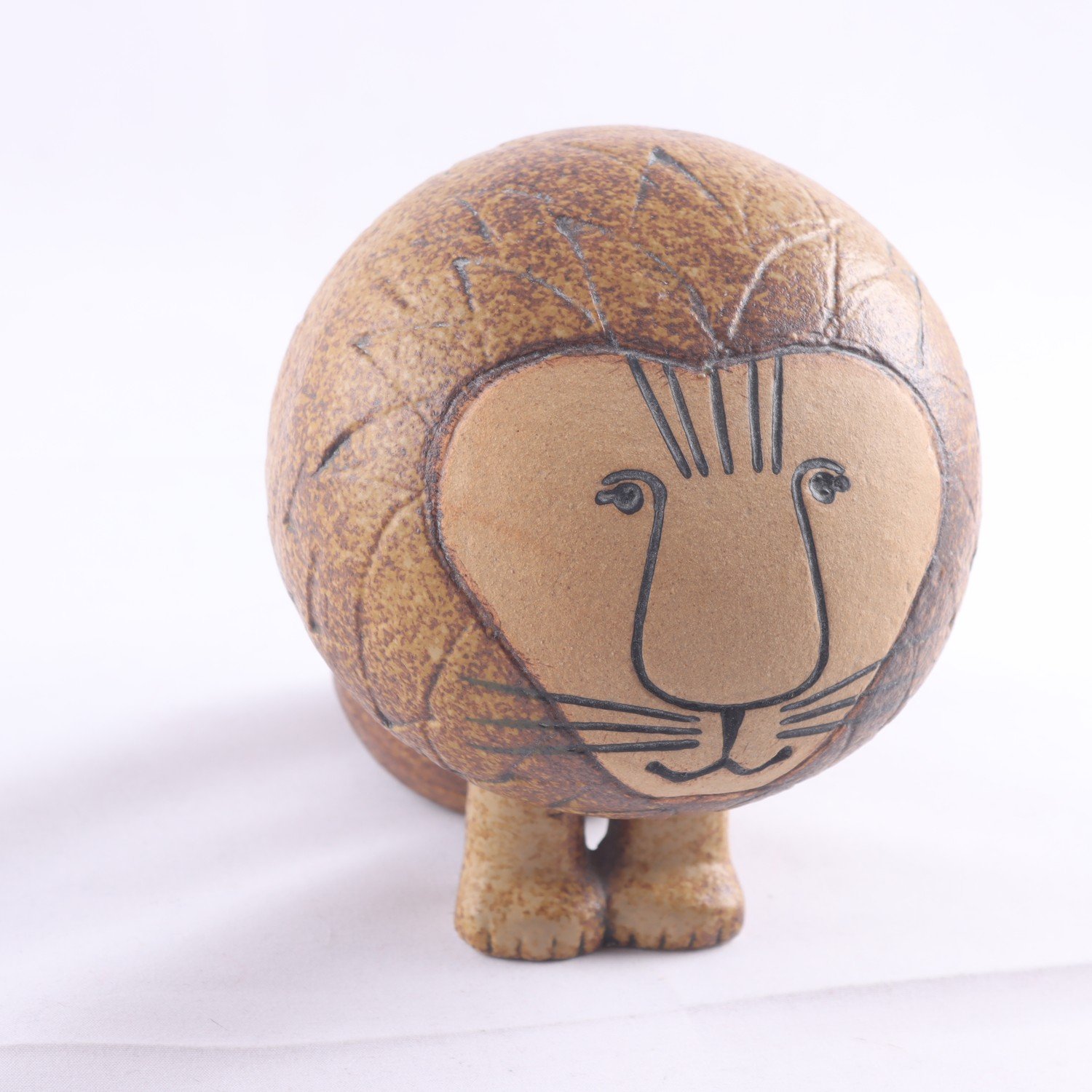 Figurin, Lisa Larson, Lejon, Stengods Gustavsberg