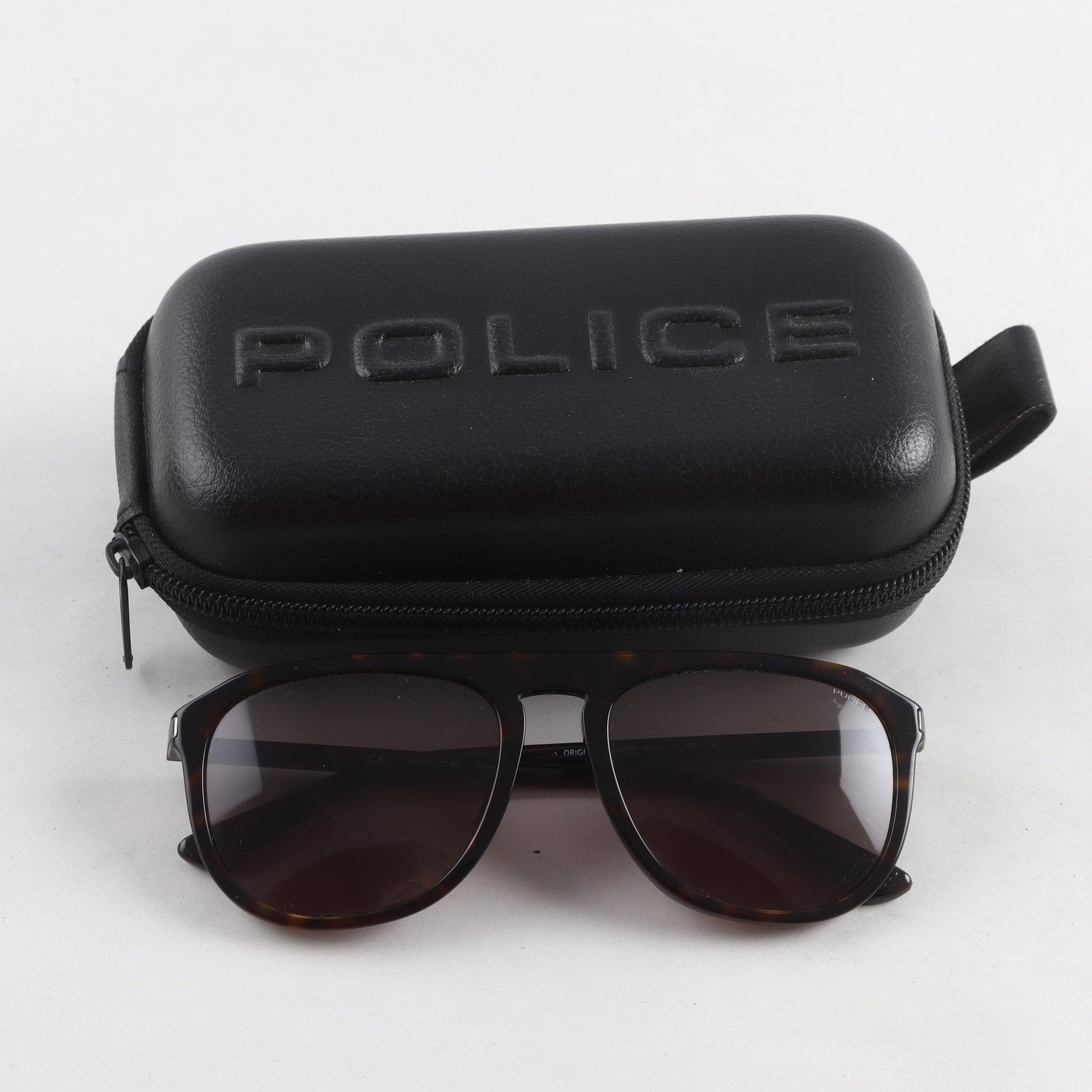 Solglasögon, Police