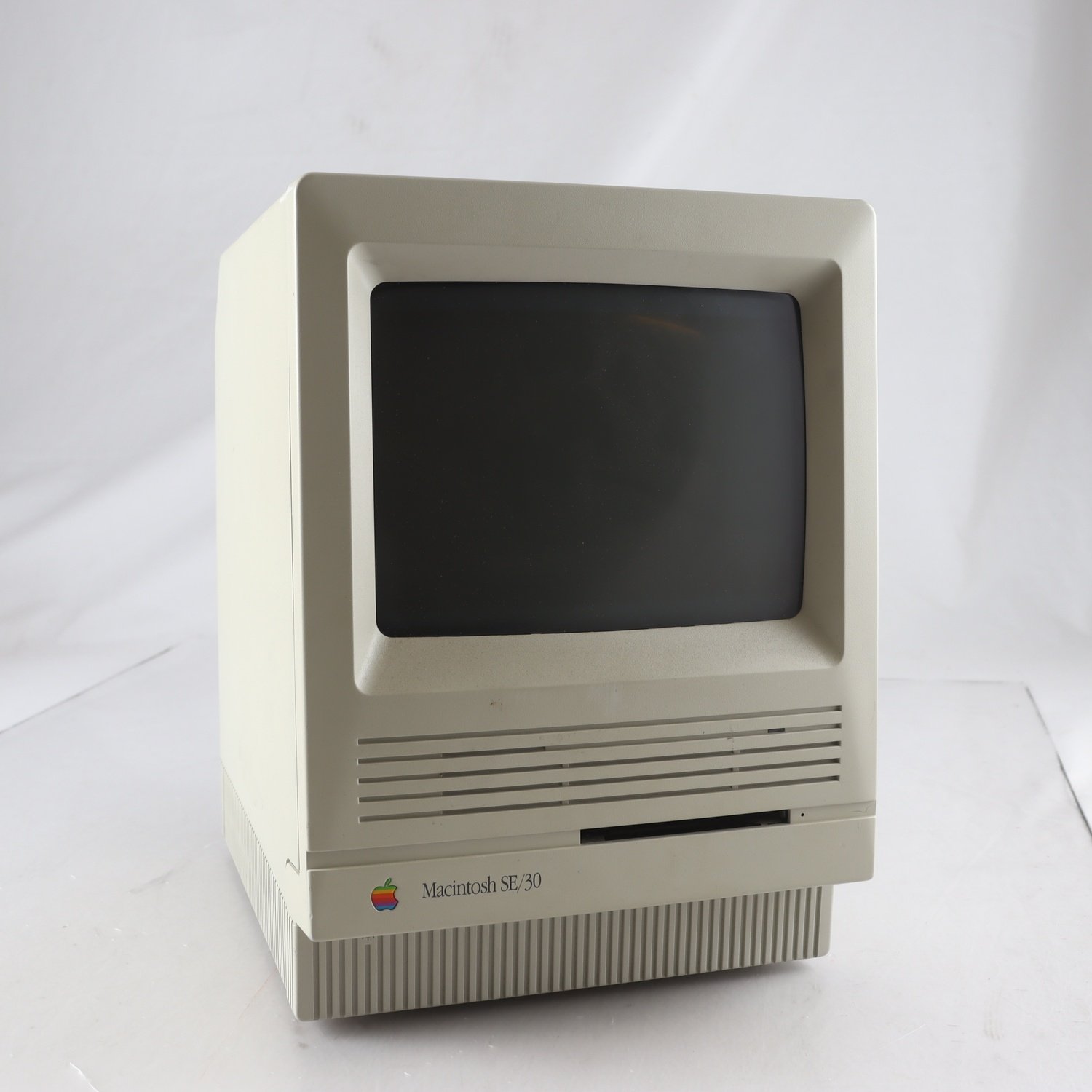 Macintosh, SE/30. Endast avhämtning.