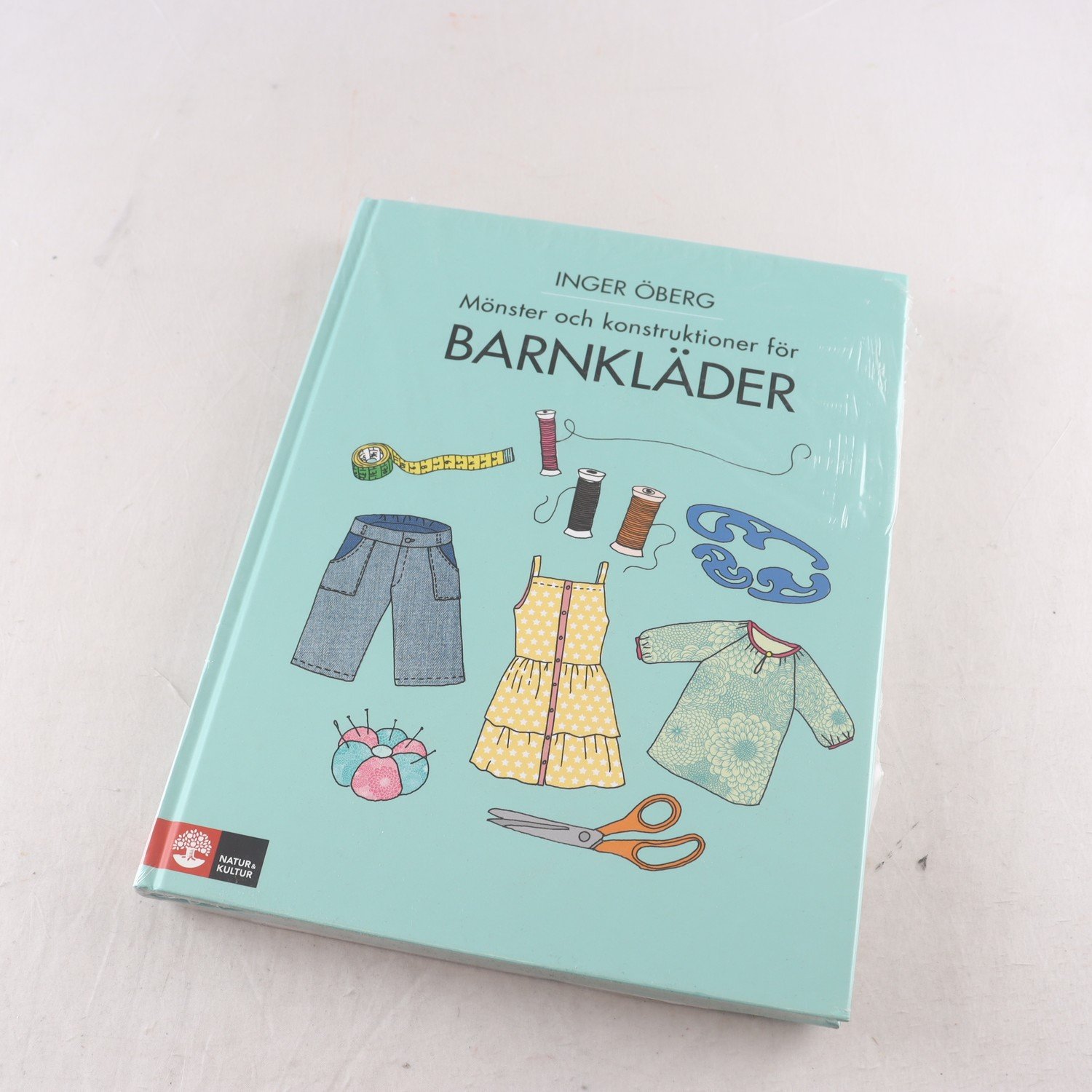 Inger Öberg, Mönster och konstruktioner för barnkläder (inplastad)