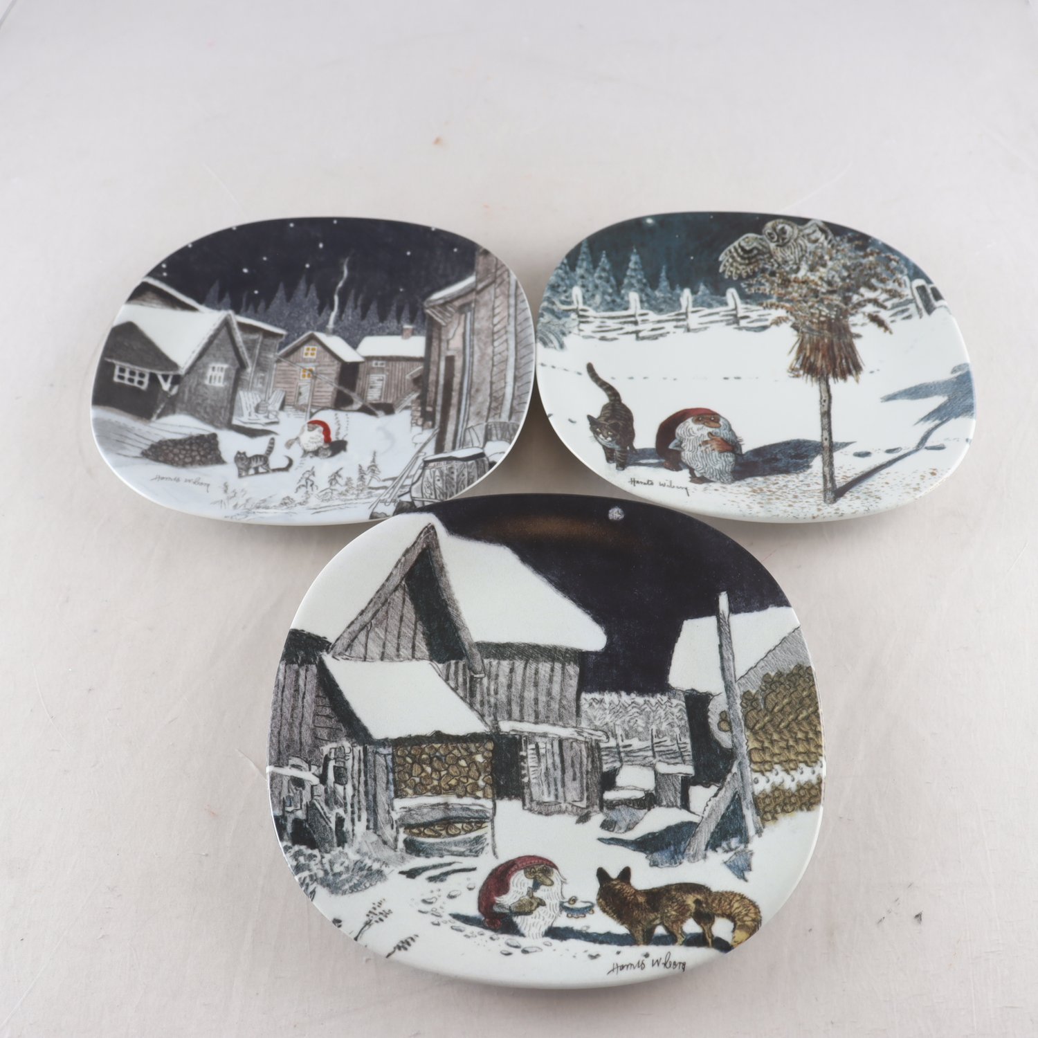 Tallrikar, Guldkroken, ’tomten’, Wiberg, 3 st