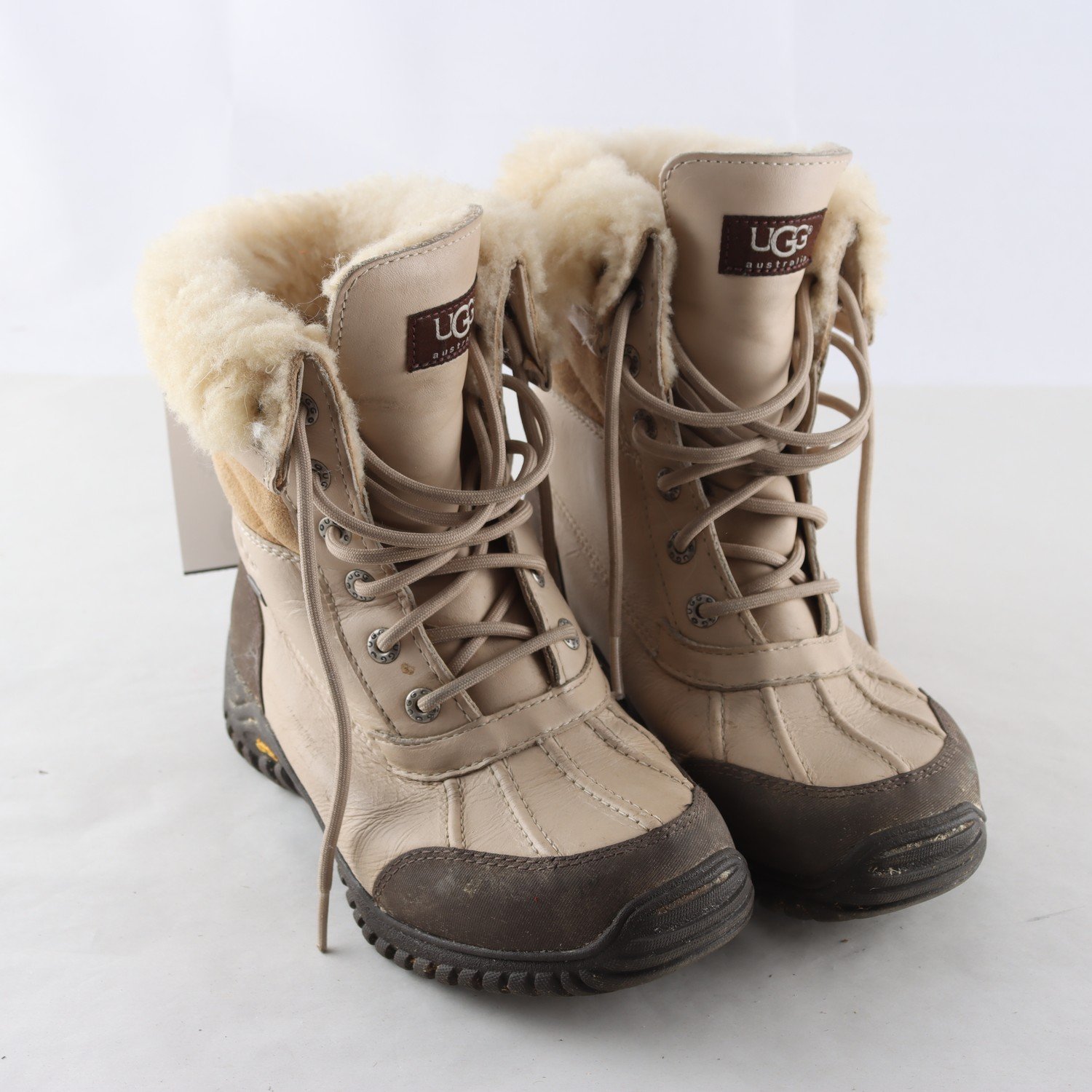 Fodrade kängor, UGG, läder, stl. 37