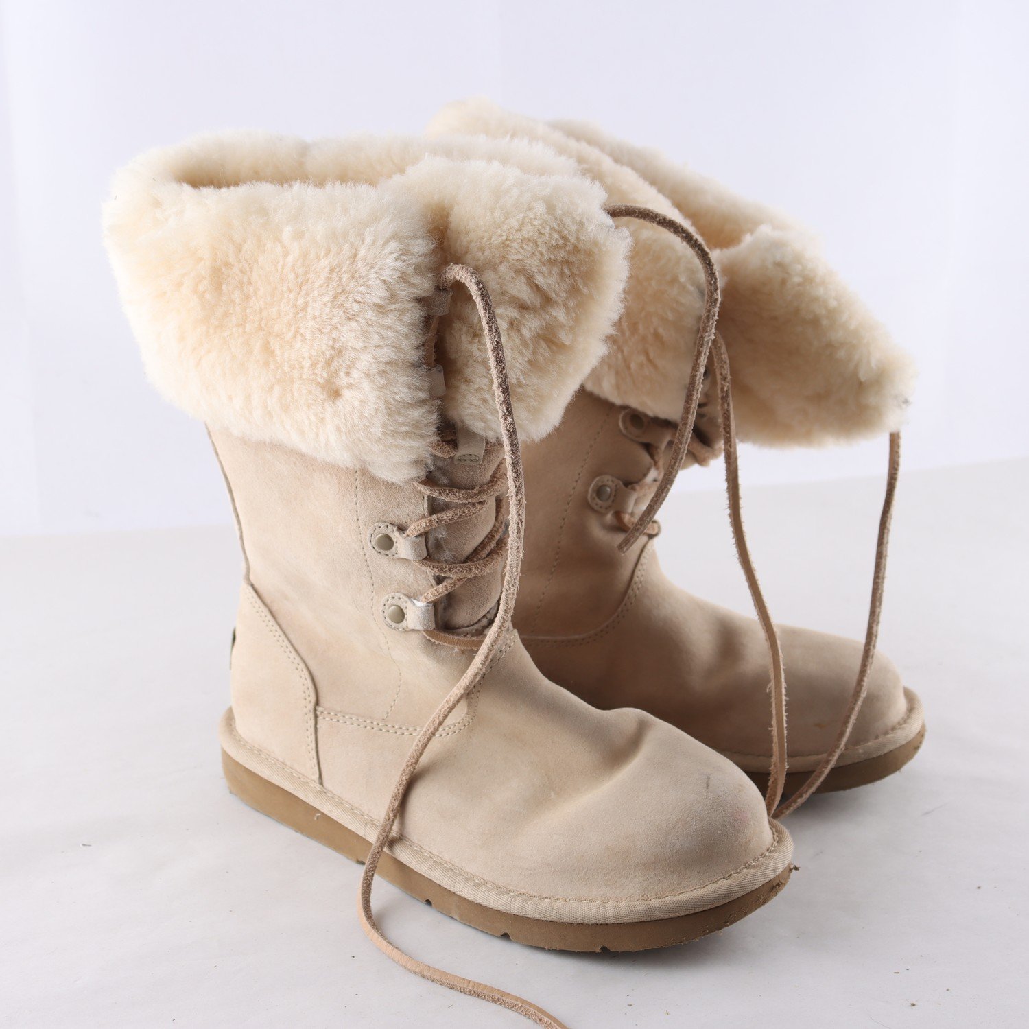 Fodrade stävlar, UGG, läder, stl. 37