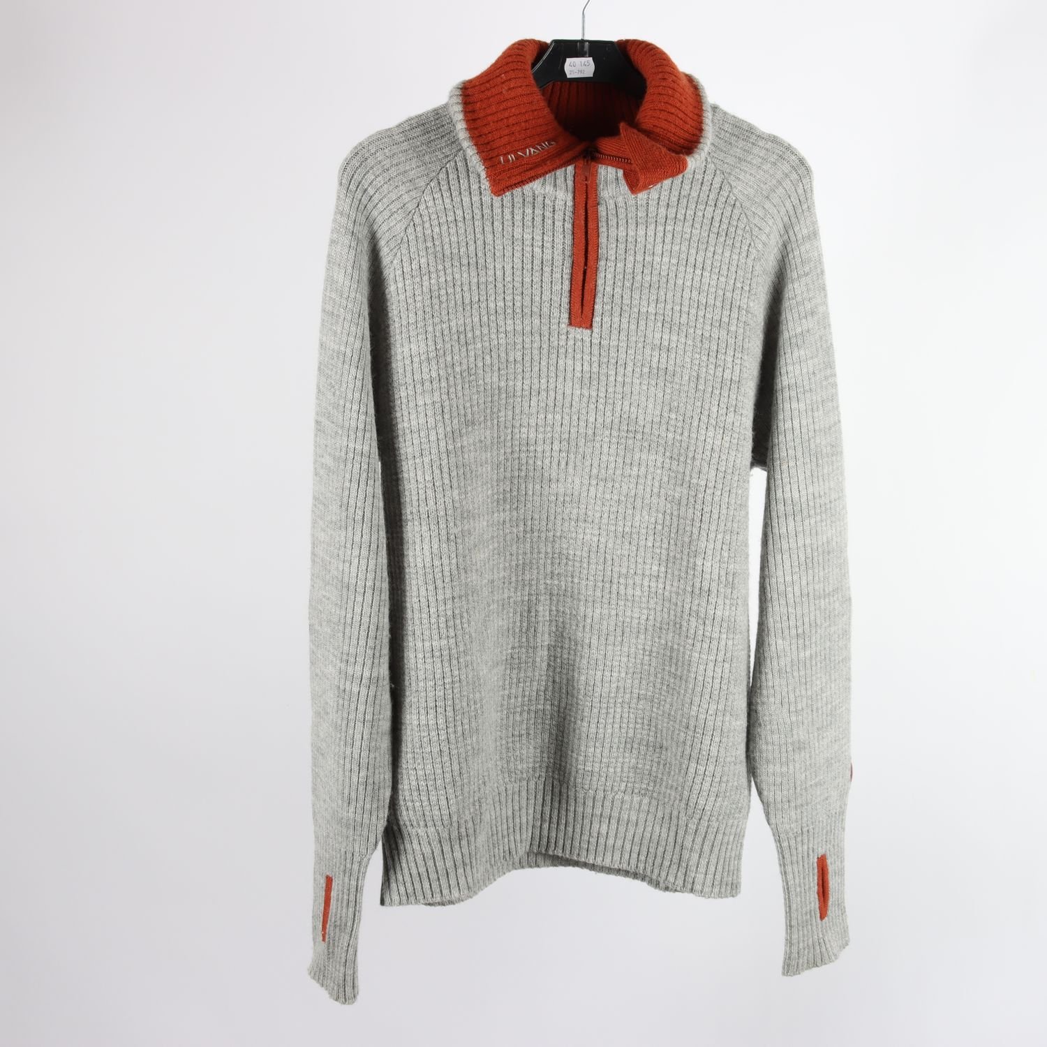 Stickad tröja, Ulvang, 100% ull stl. M