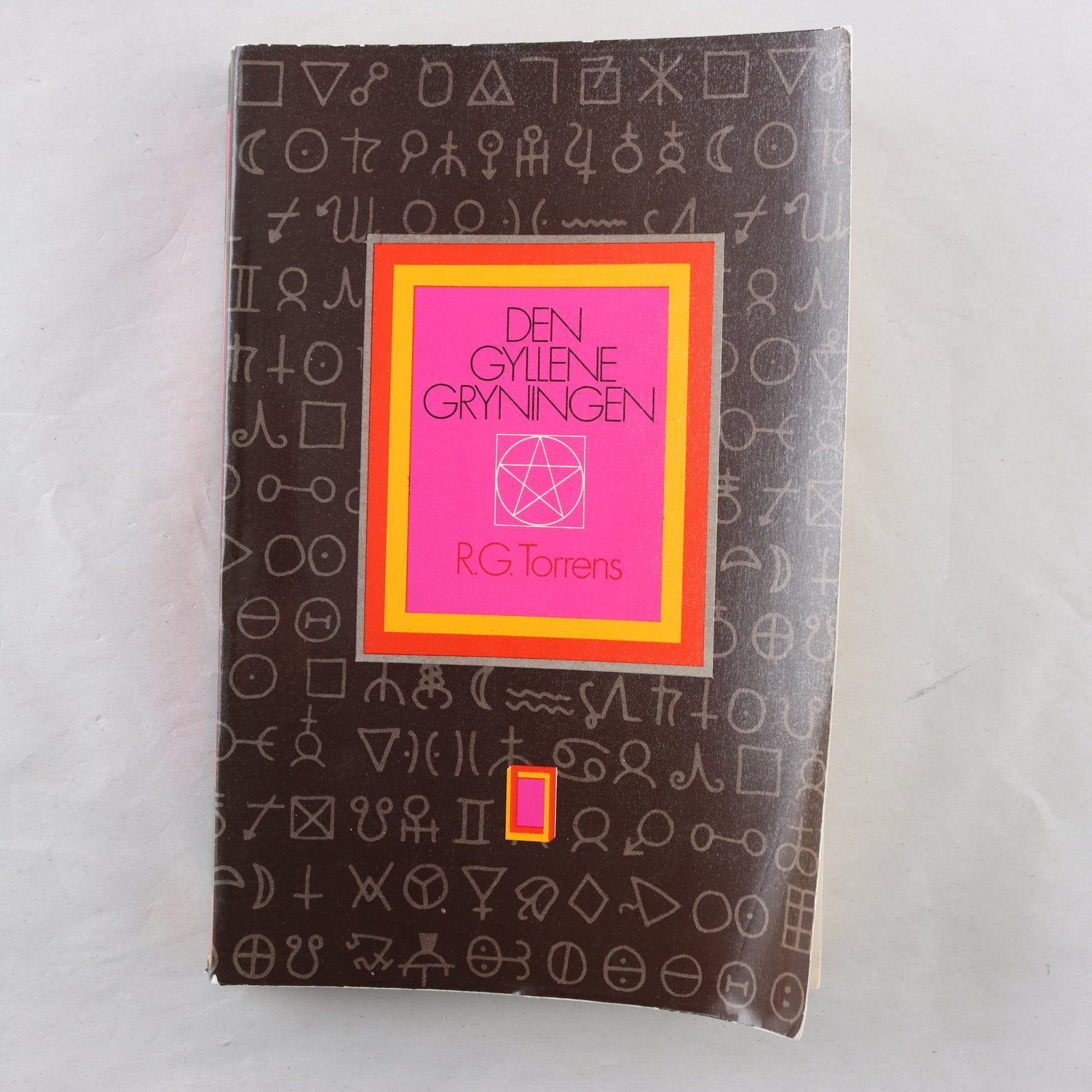 R. G. Torrens, Den gyllene gryningen