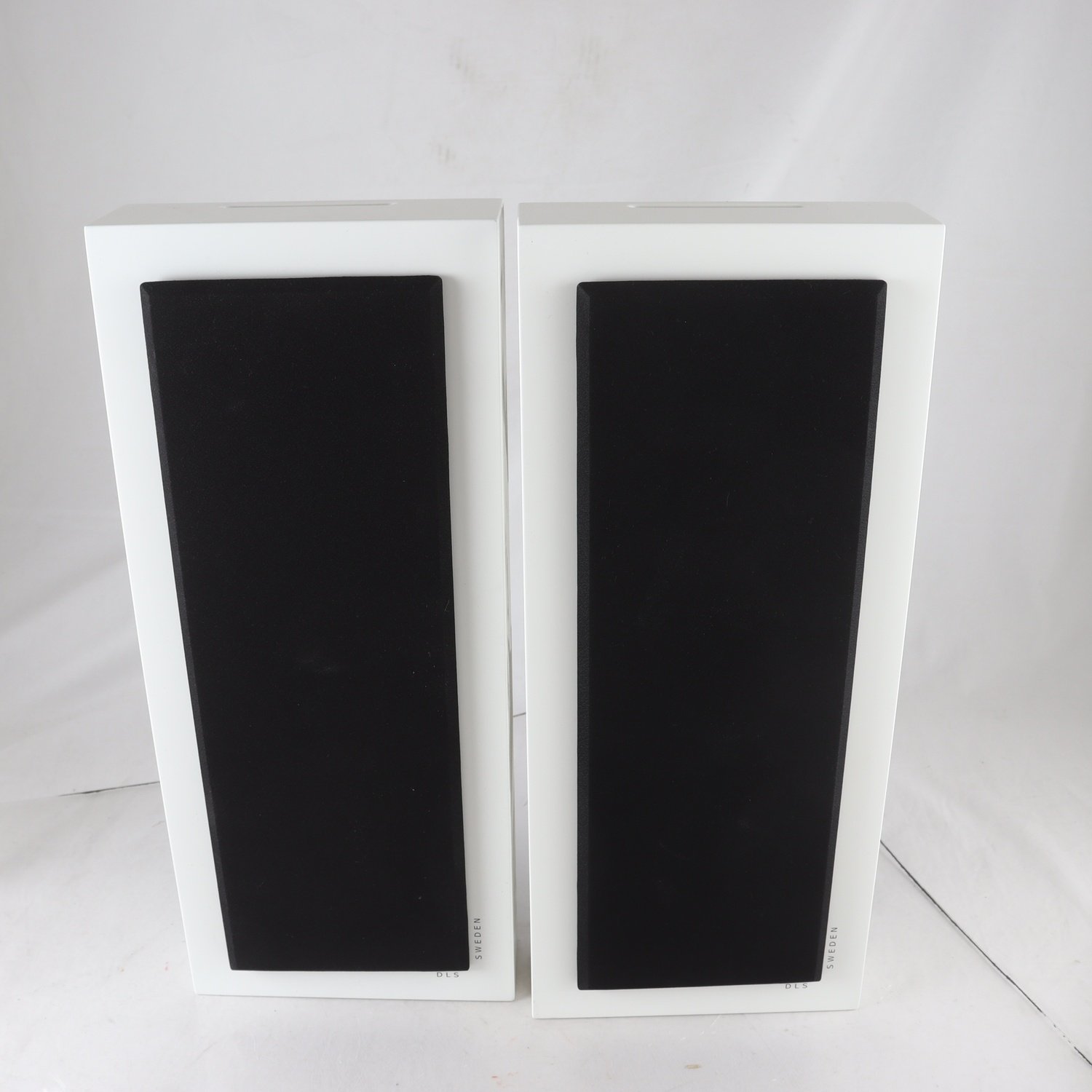 Högtalare, DLS Flatbox Large. Samfraktas ej.