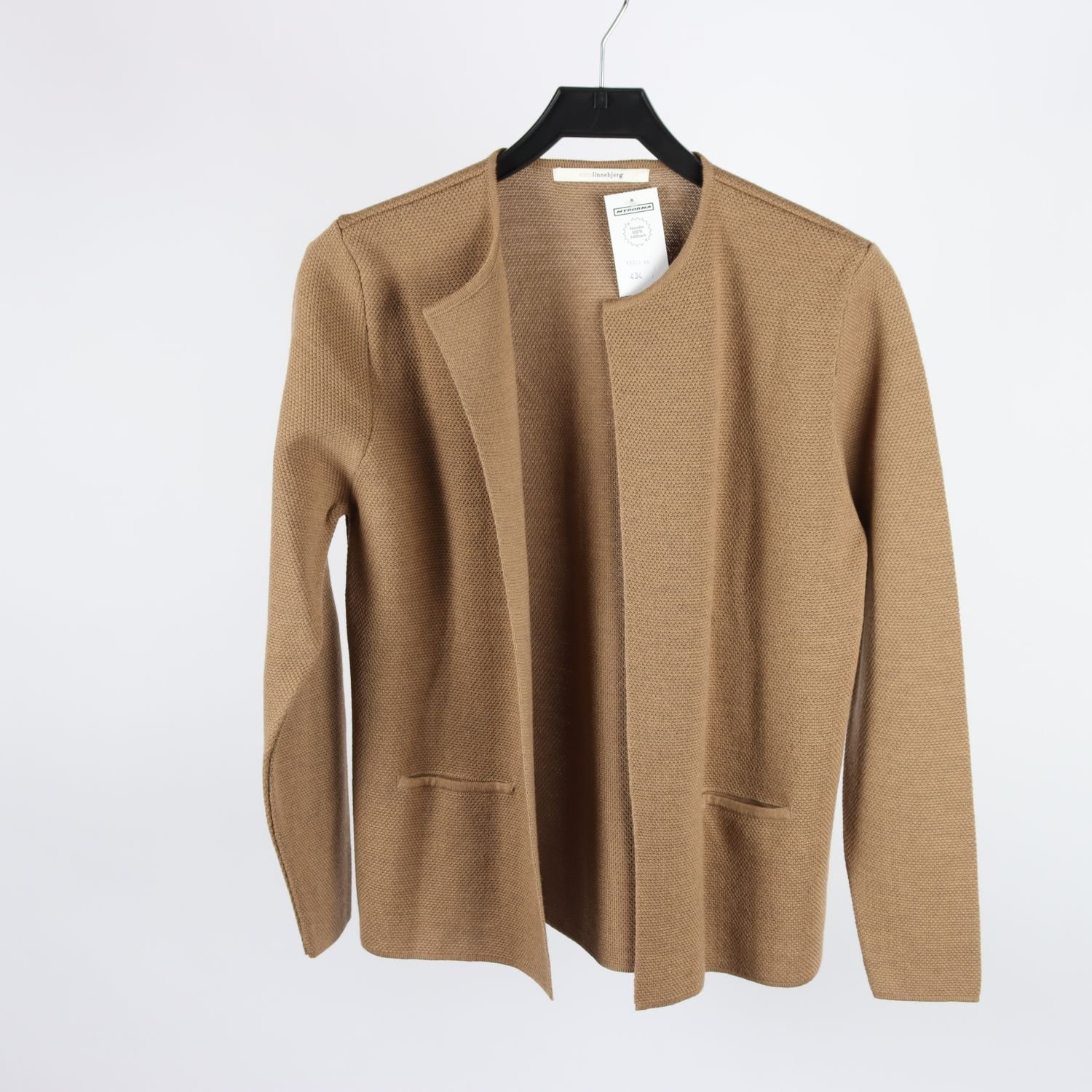 Stickad kofta, Sibin Linnebjerg, brun, 50% merinoull, stl. L