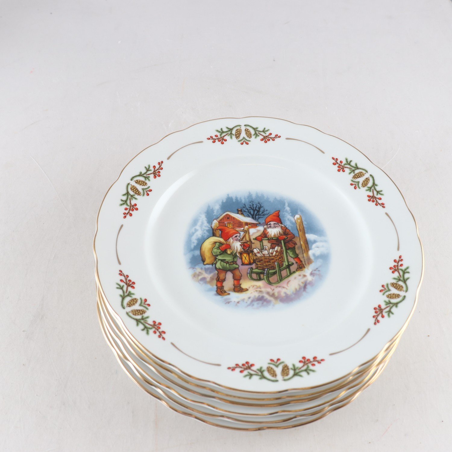 Tallrikar, ”Gammaldags Jul”, Lars Carlsson, Christineholm, Fyrklövern, ej samfra