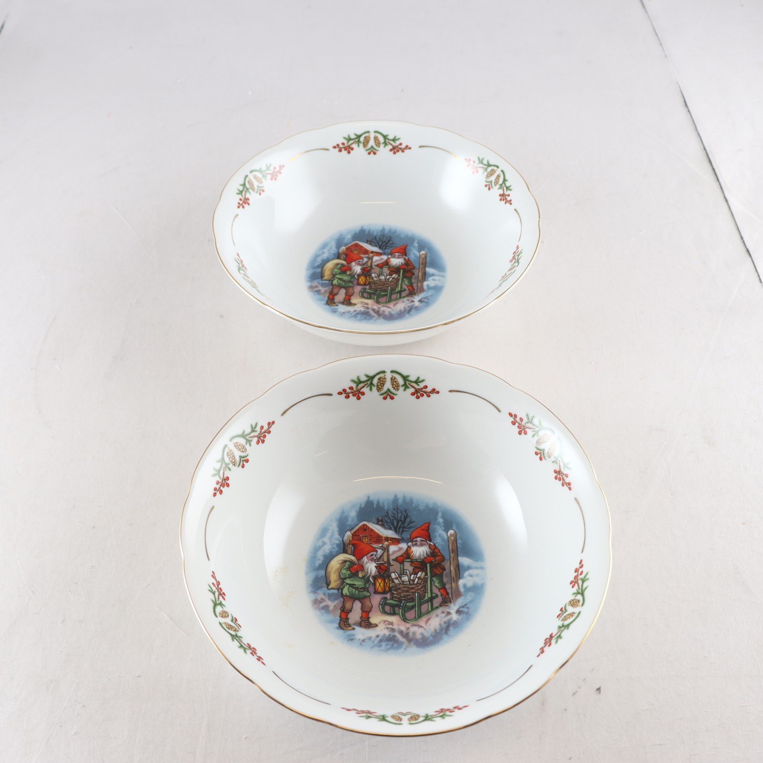 Skålar, ”Gammaldags Jul”, Lars Carlsson, Christineholm, Fyrklövern, ej samfrakt