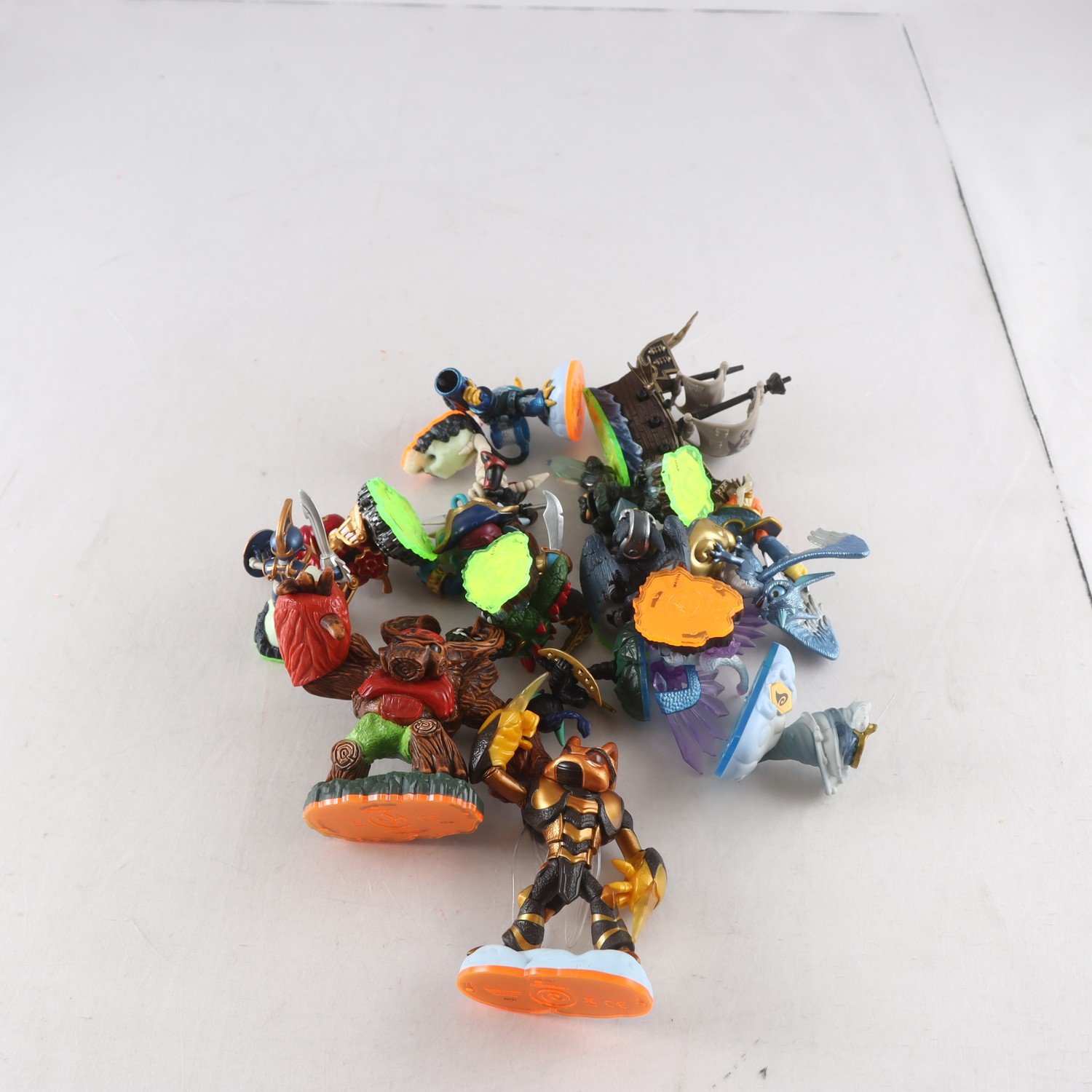 Skylander, Figurer, 15st