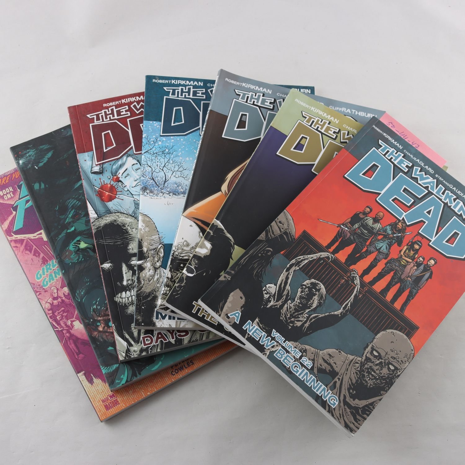 Image Comics, paket med 7 volymer, The Walking Dead m.m.