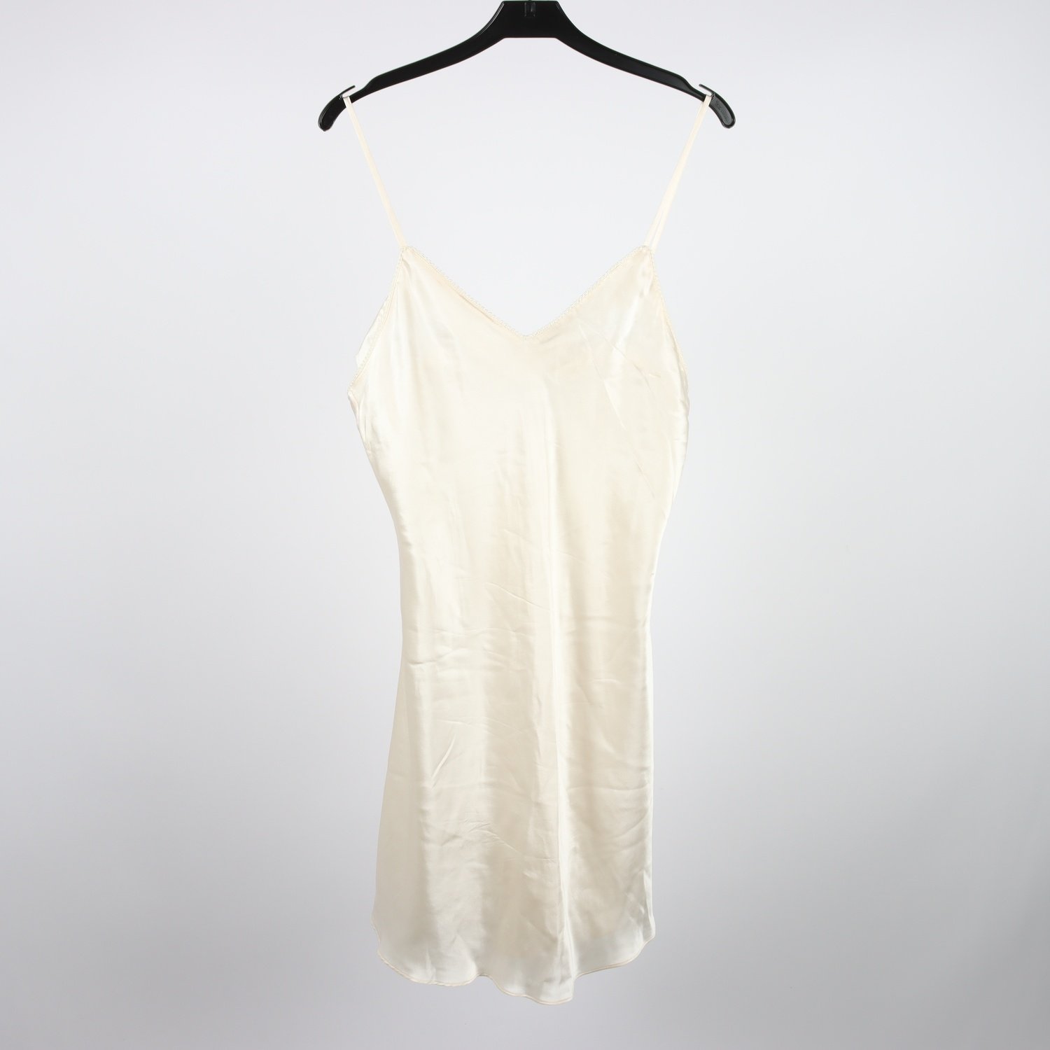 Sovplagg, Lady Avenue, offwhite, 100% siden, stl. M