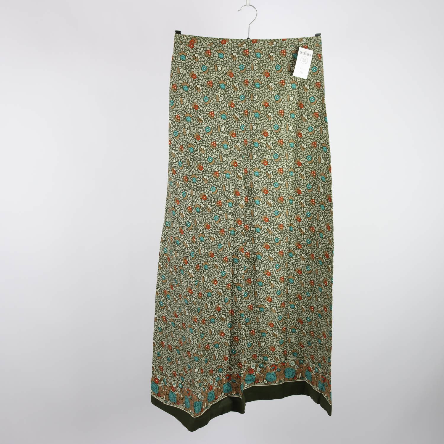 Kjol, Okänt made in Finland, blommig, stl. 42