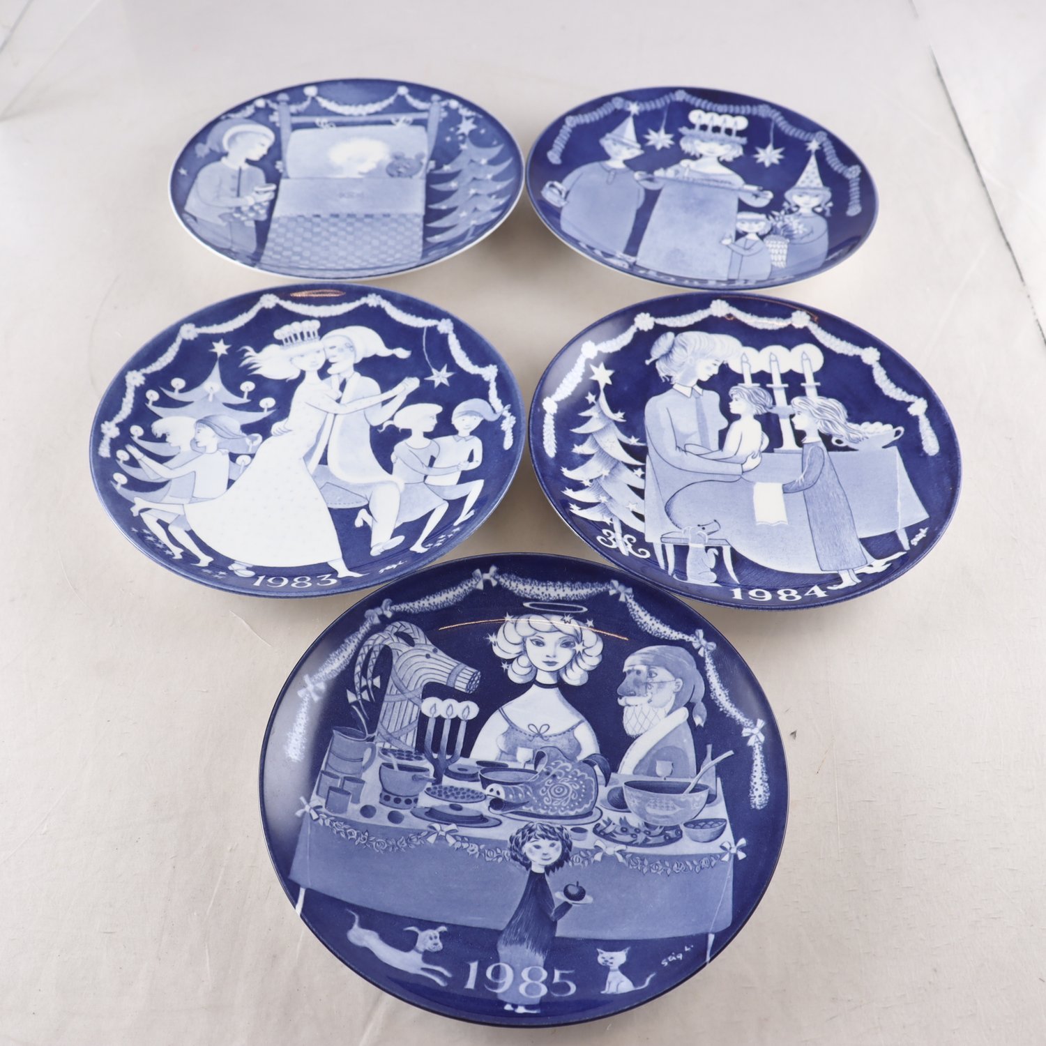 Jultallrikar, Stig Lindberg, Gustavsberg, 5 st. Samfraktas ej.