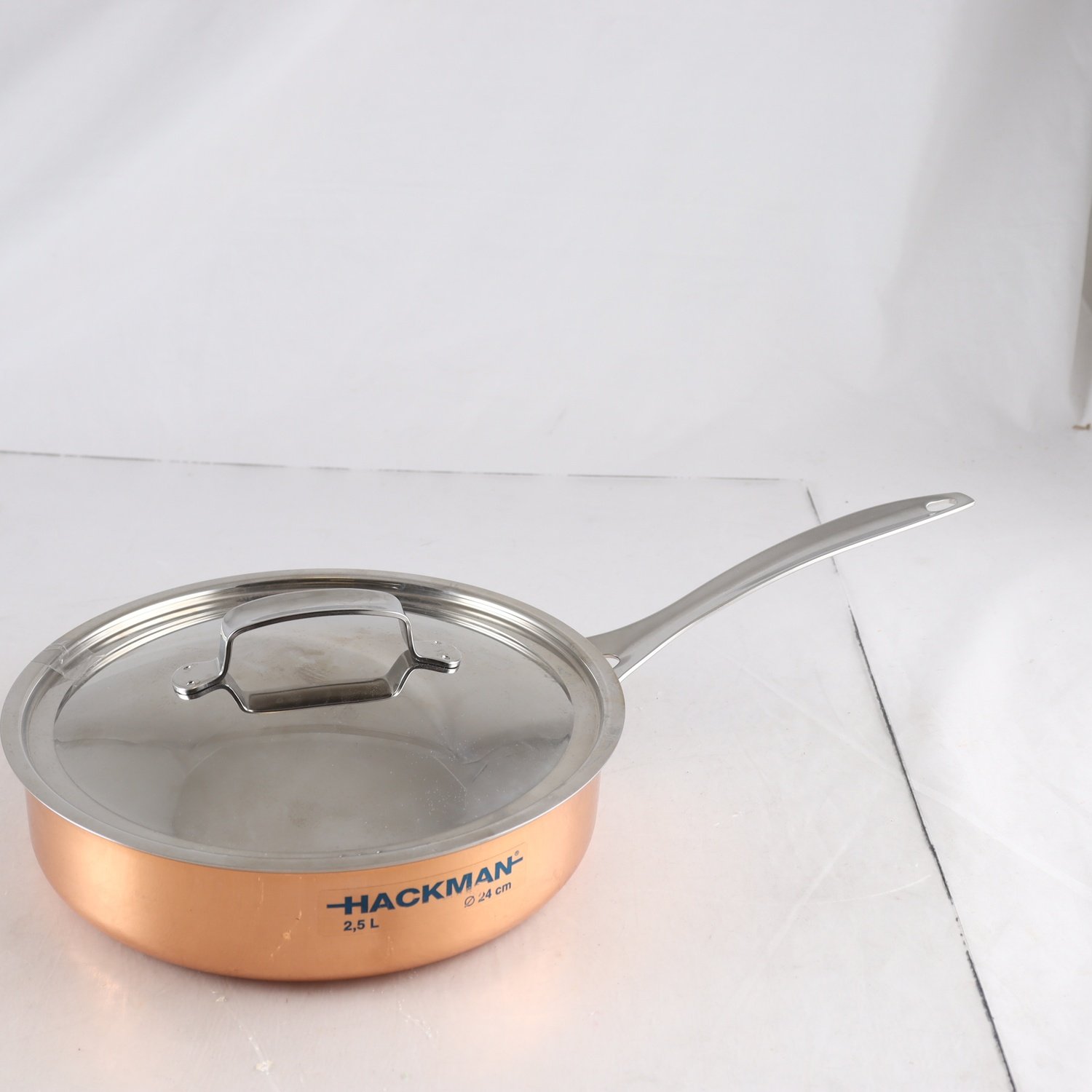 Traktörpanna, hackman, koppar. Samfraktas ej.