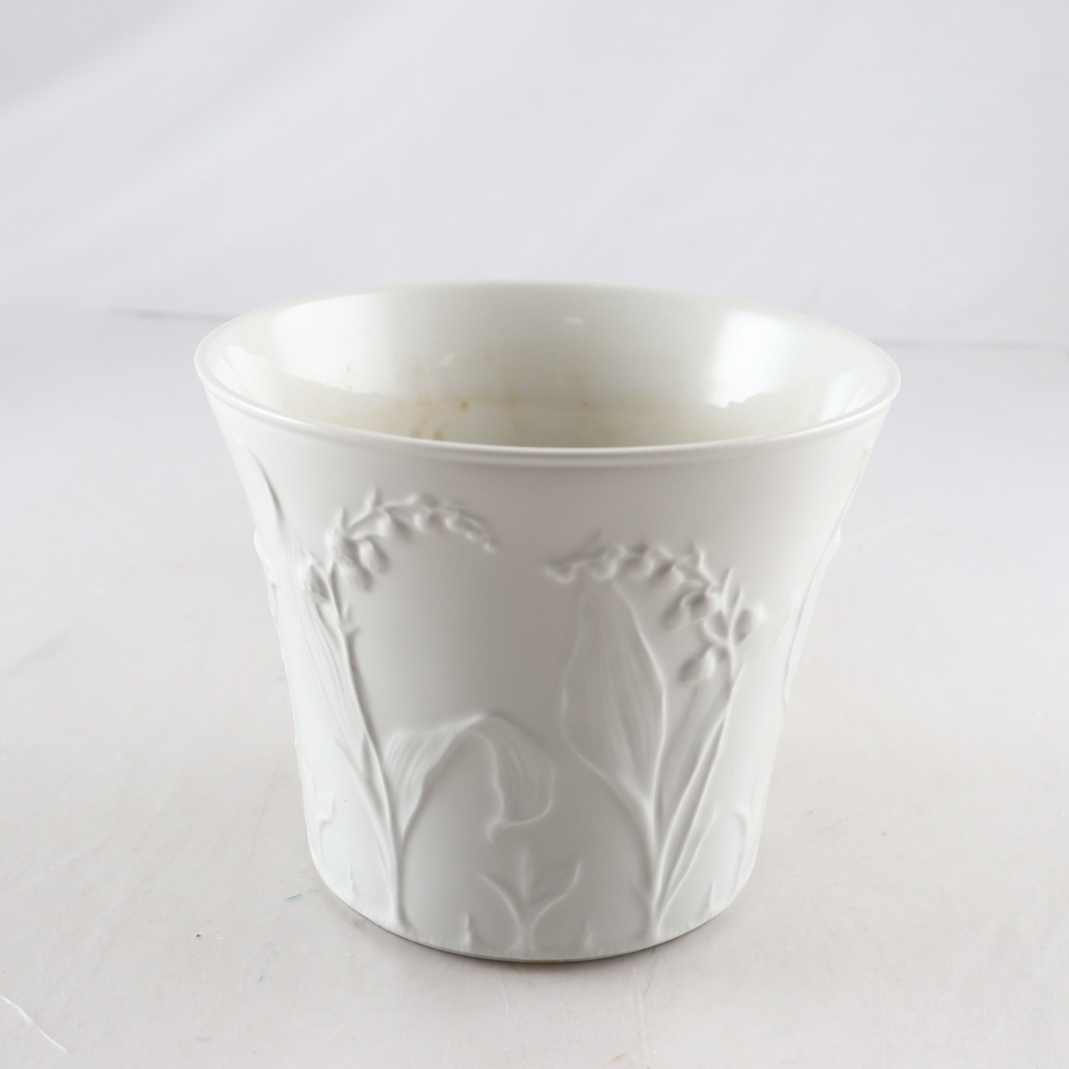 Ytterfoder, Gustavsberg, ”Liljekonvalj”, Gunnar Wennerberg, porslin.