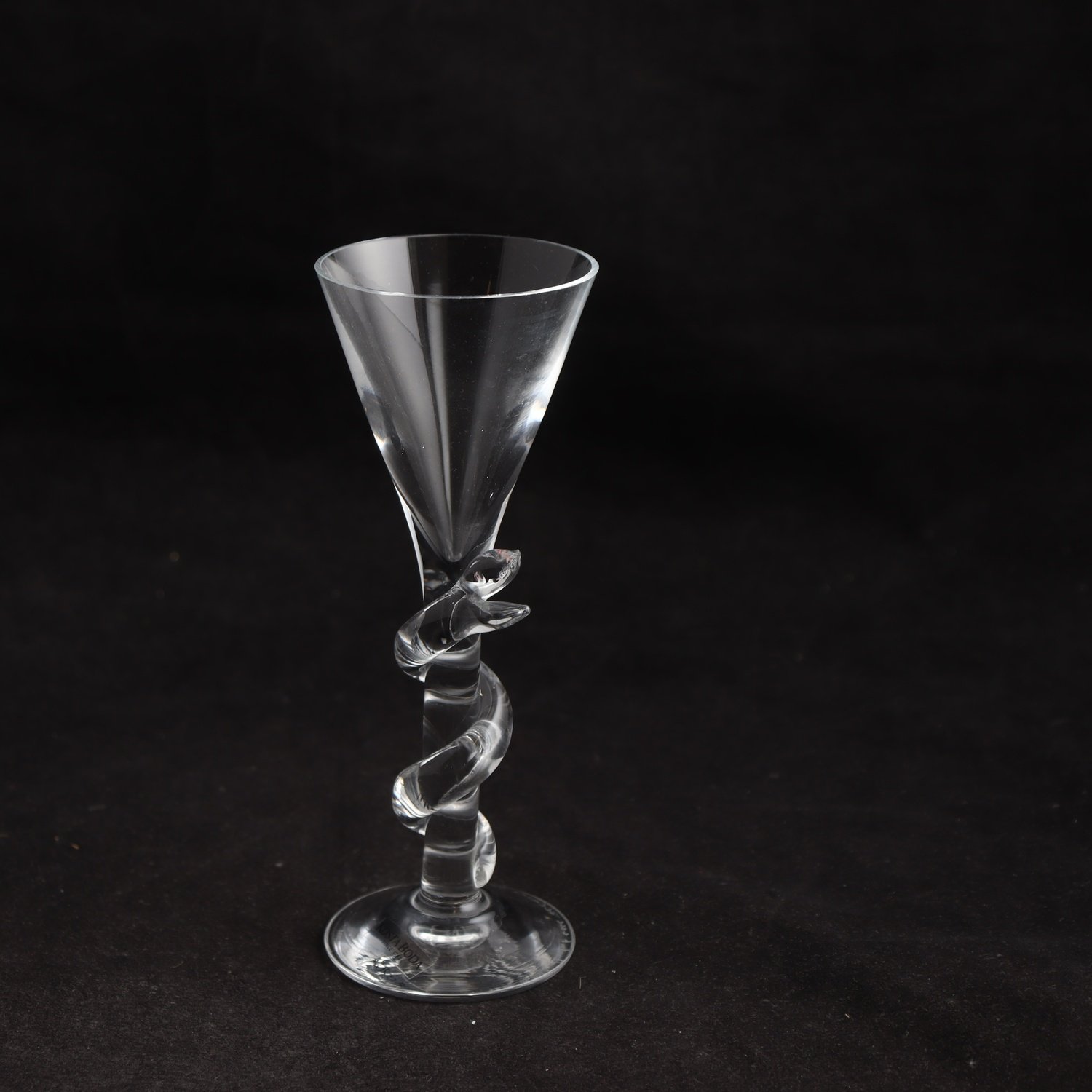 Snapsglas, Kosta Boda, ”Cleopatra”, Ulrica Hydman-Vallien, glas.