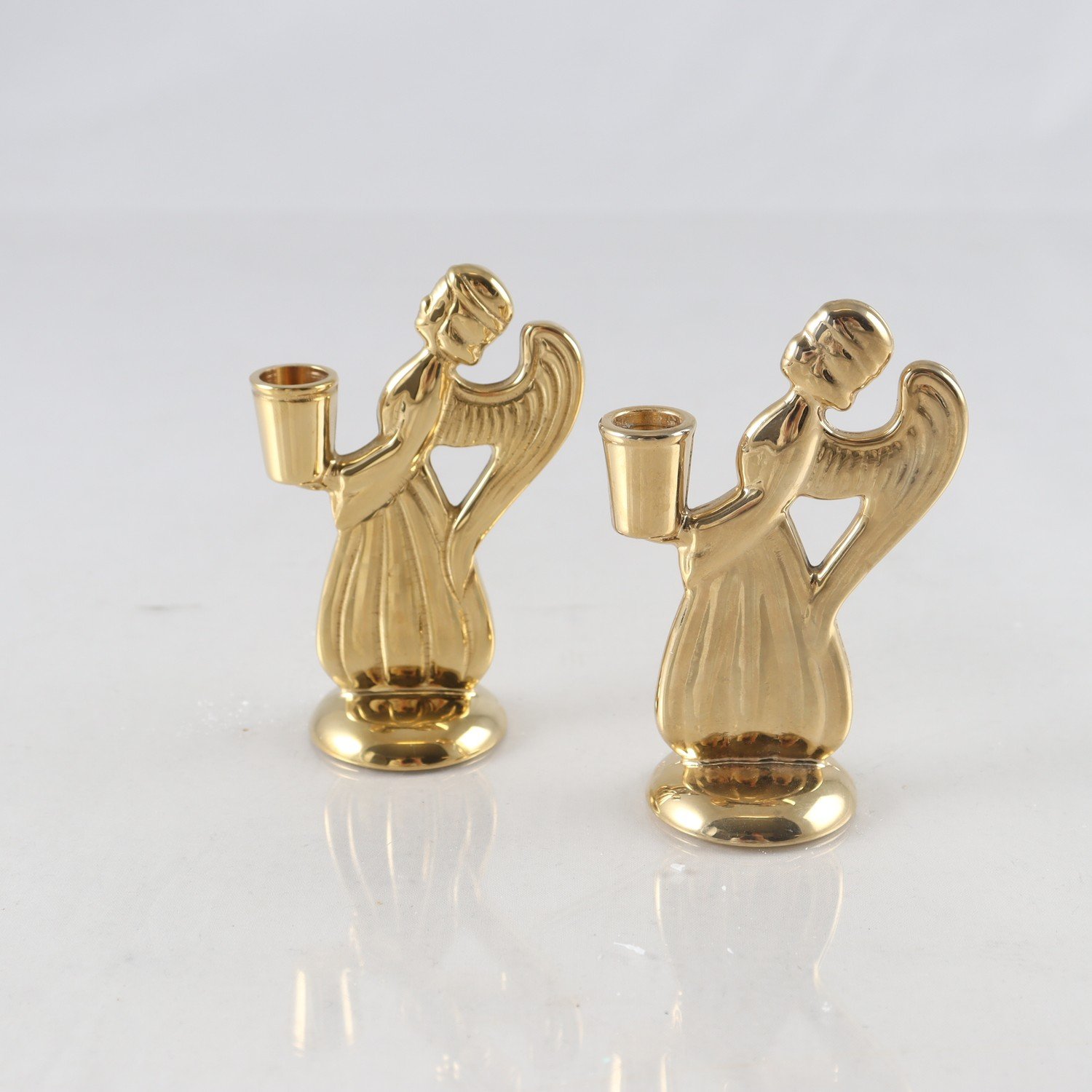 Paret ljusstakar, skyddsänglar, Skultuna