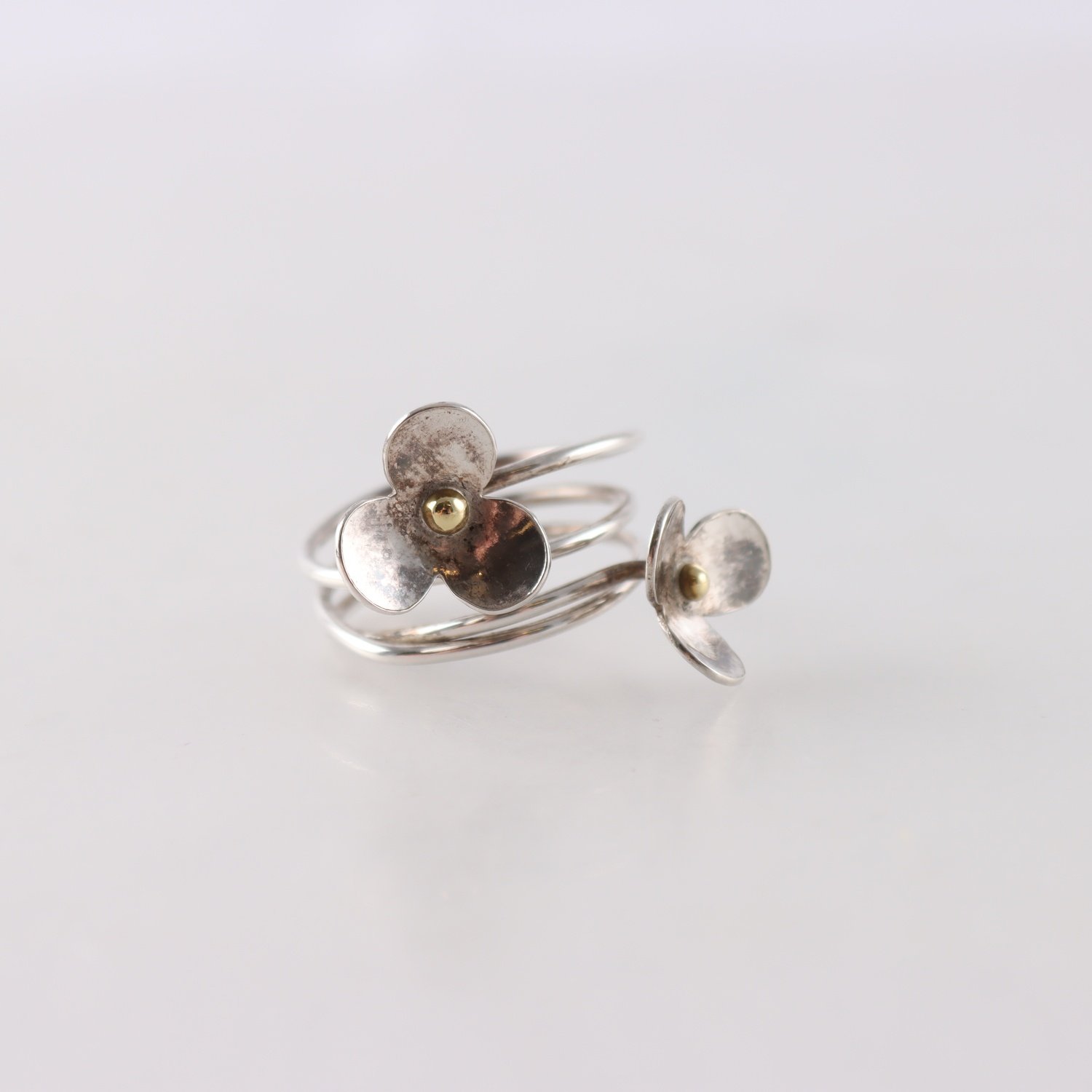 Ring, silver 925, blommor, vikt: 3.8 g